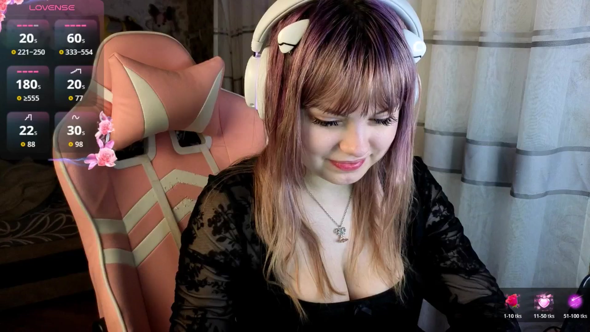 Gallery image thumbnail from LovelyKriss's myfreecams stream on, 03/25/2026, 03:50 image 8 of 20