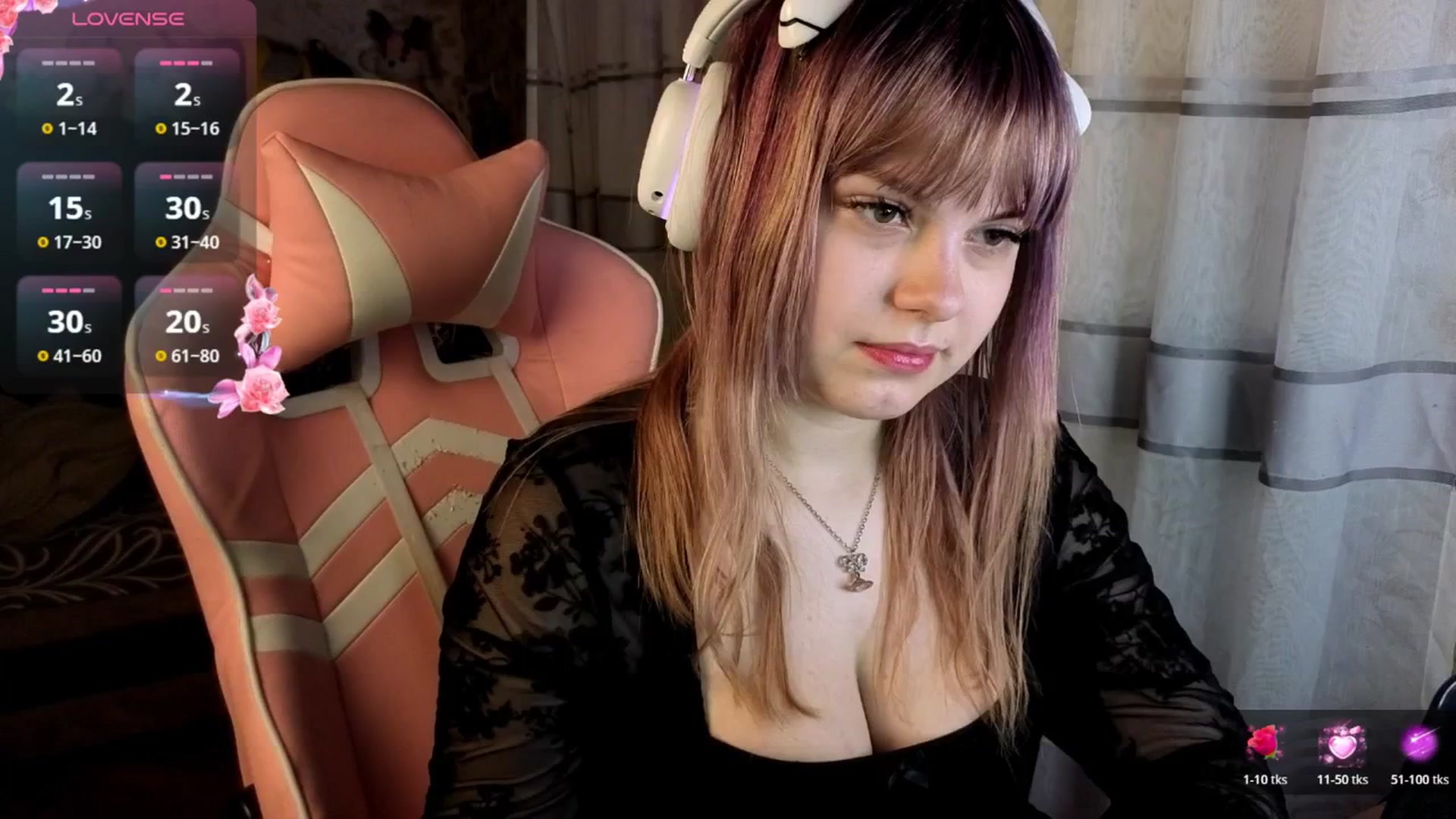 Gallery image thumbnail from LovelyKriss's myfreecams stream on, 03/25/2026, 03:50 image 6 of 20
