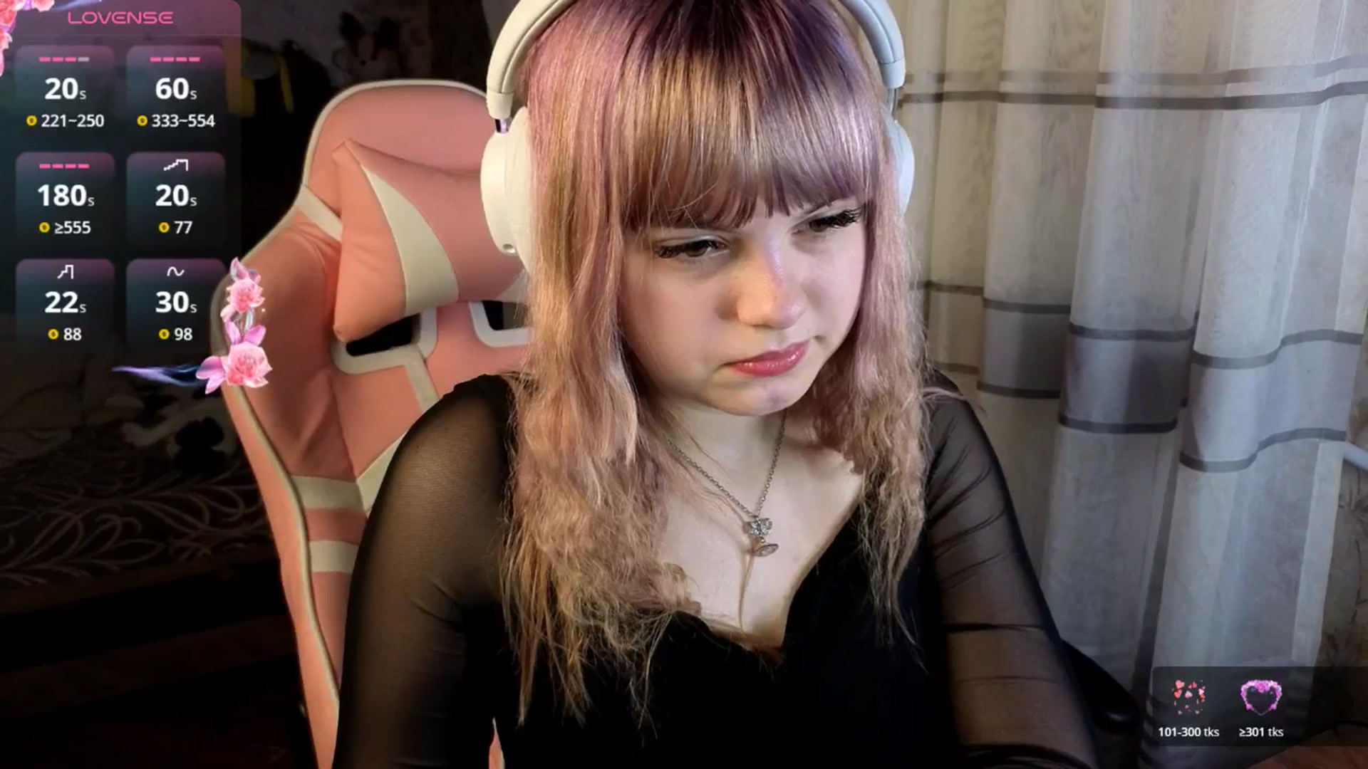 Gallery image thumbnail from LovelyKriss's myfreecams stream on, 03/26/2026, 01:13 image 19 of 20