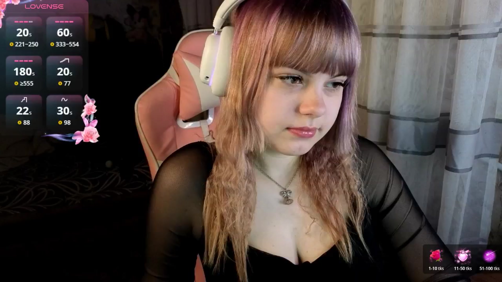 Gallery image thumbnail from LovelyKriss's myfreecams stream on, 03/26/2026, 01:13 image 3 of 20