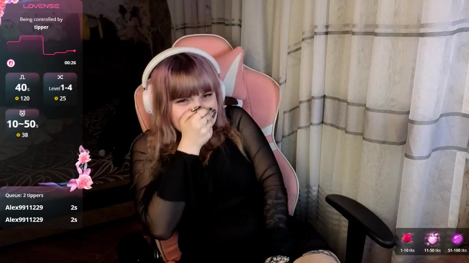 Gallery image thumbnail from LovelyKriss's myfreecams stream on, 03/26/2026, 01:13 image 2 of 20