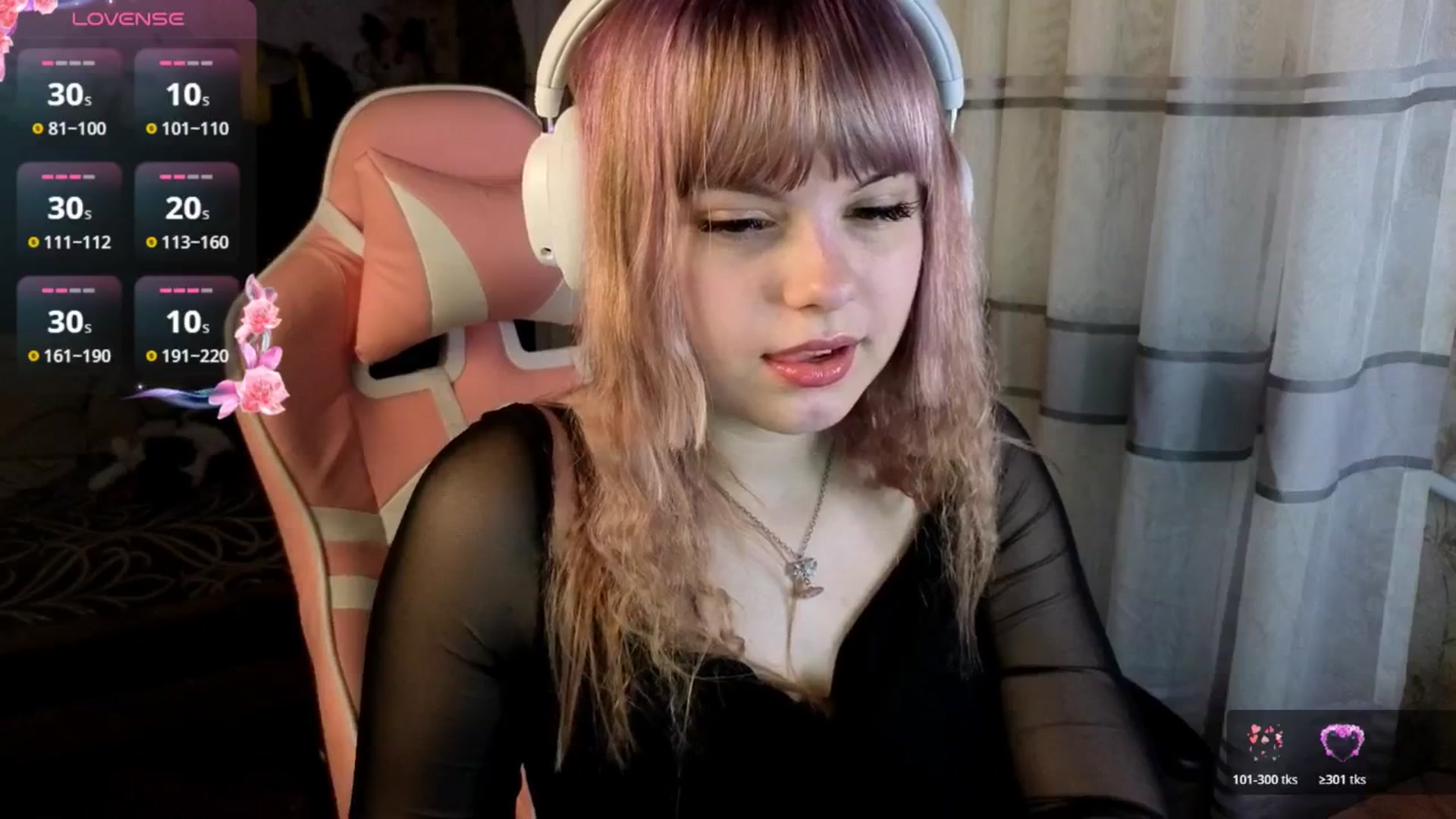 Gallery image thumbnail from LovelyKriss's myfreecams stream on, 03/26/2026, 01:13 image 20 of 20