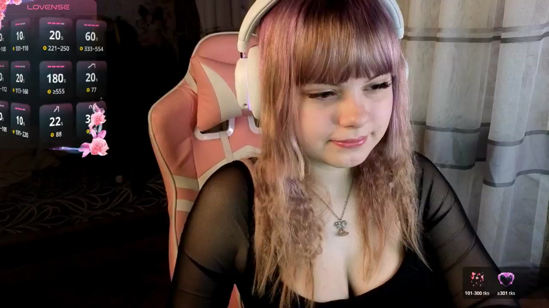 Gallery image thumbnail from LovelyKriss's myfreecams stream on, 03/26/2026, 01:13 image 5 of 20