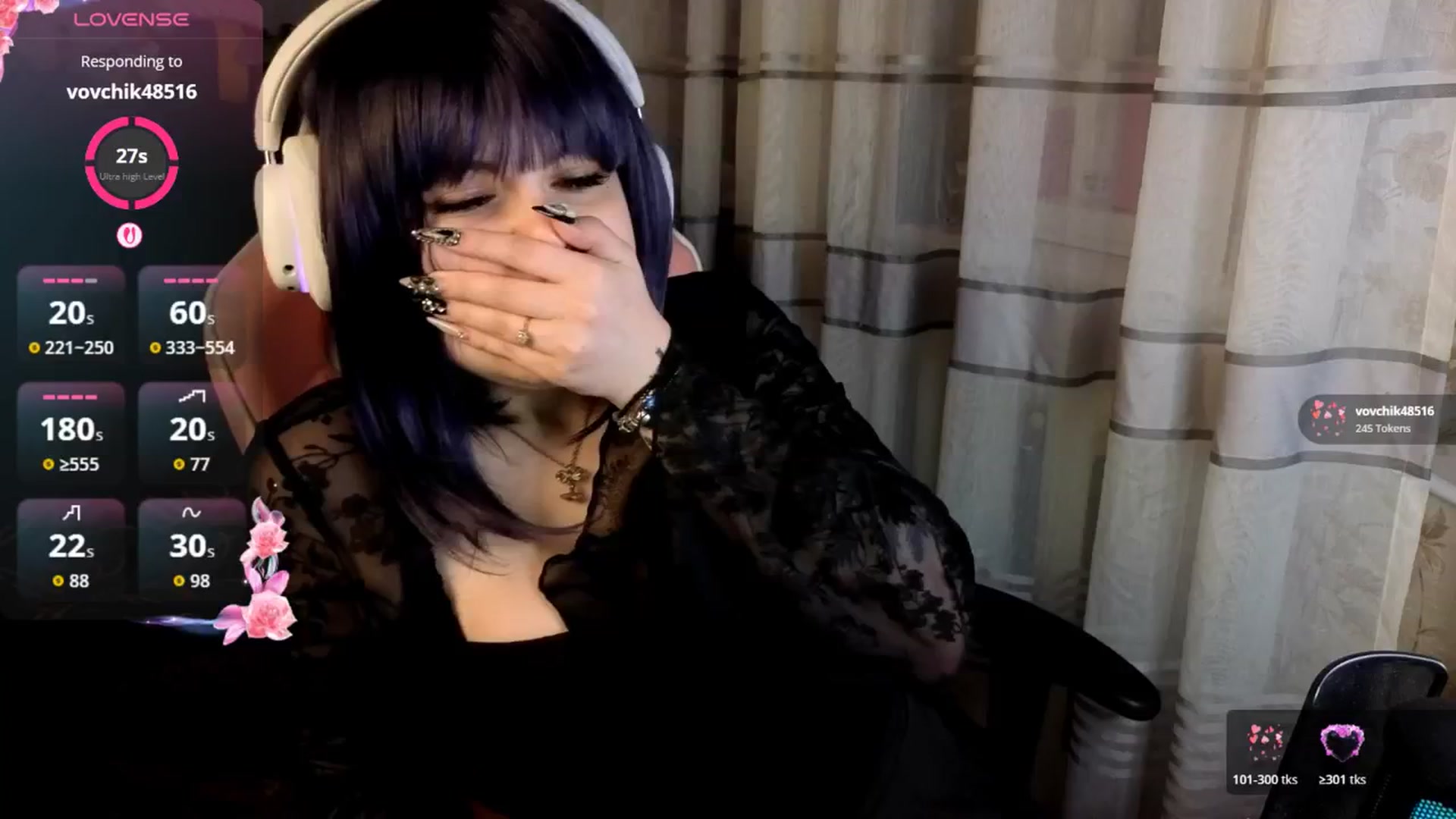 Gallery image thumbnail from LovelyKriss's myfreecams stream on, 04/01/2026, 02:48 image 4 of 20