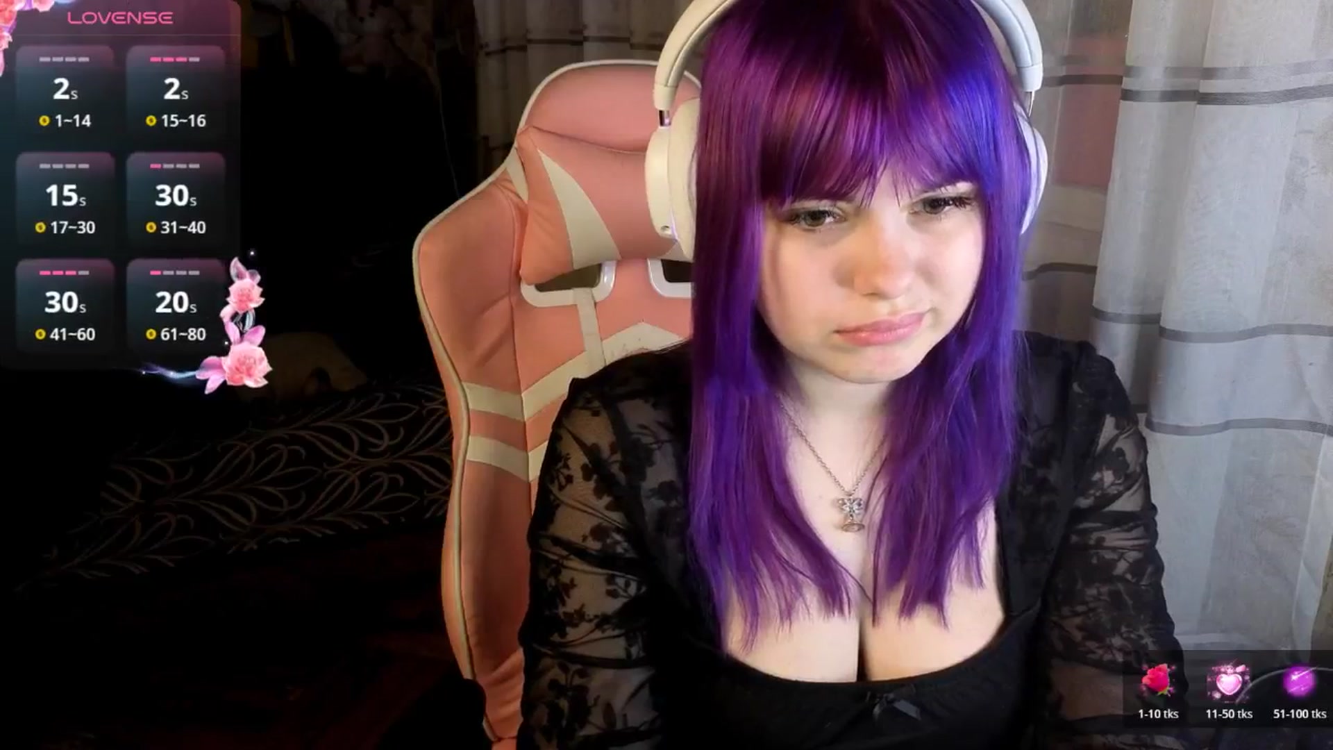 Gallery image thumbnail from LovelyKriss's myfreecams stream on, 04/05/2026, 23:00 image 6 of 20