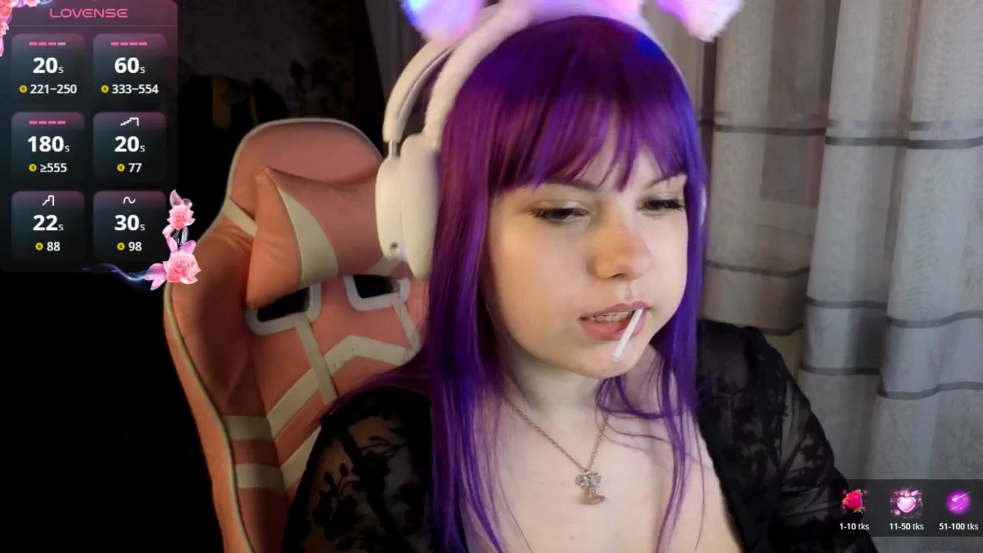 Gallery image thumbnail from LovelyKriss's myfreecams stream on, 04/06/2026, 02:26 image 7 of 20