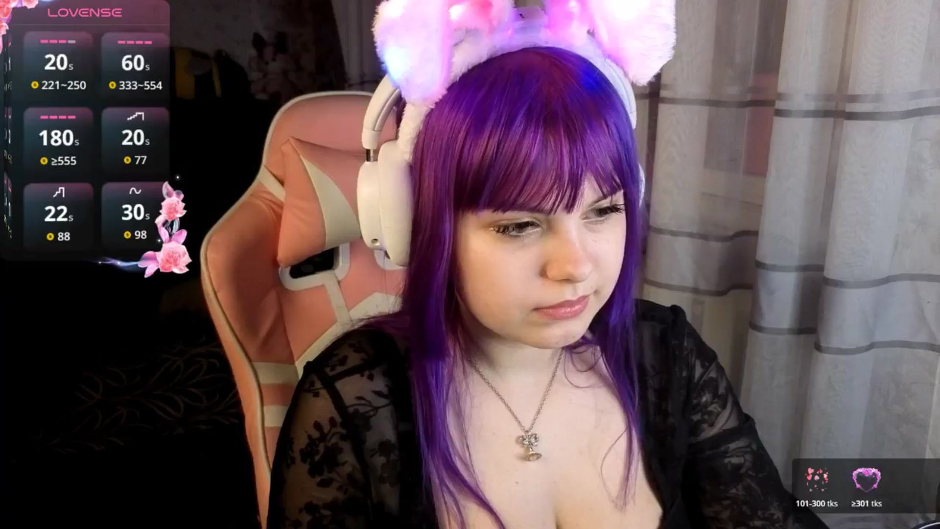 Gallery image thumbnail from LovelyKriss's myfreecams stream on, 04/06/2026, 02:26 image 1 of 20