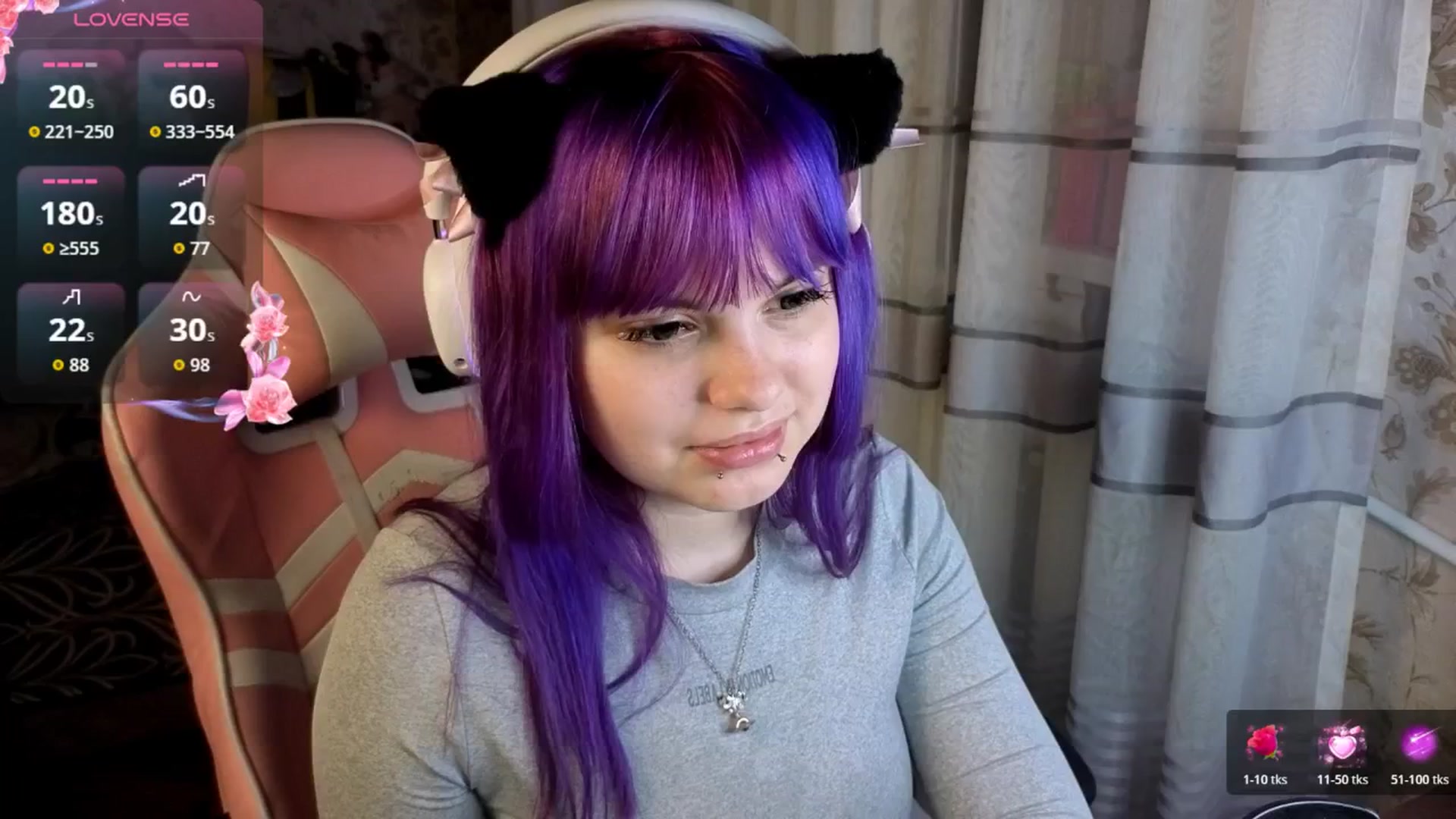 Gallery image thumbnail from LovelyKriss's myfreecams stream on, 04/09/2026, 01:17 image 10 of 20