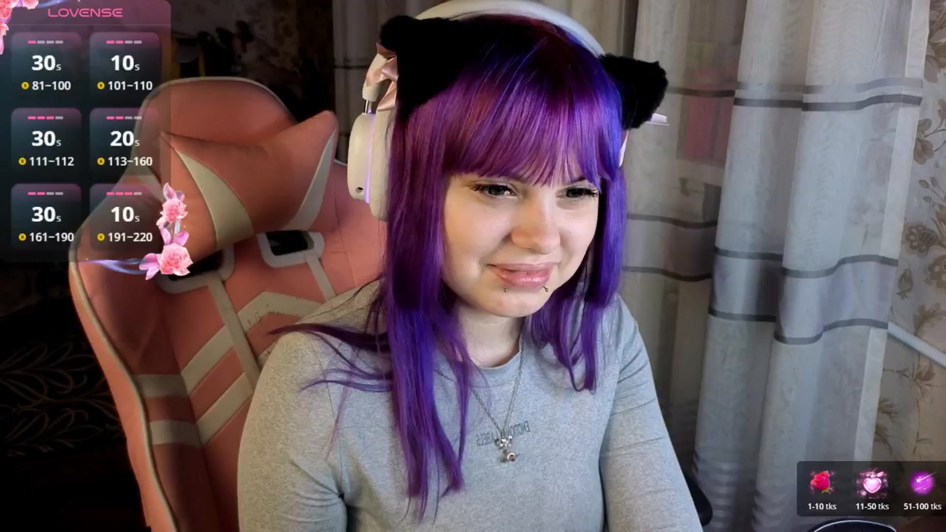 Gallery image thumbnail from LovelyKriss's myfreecams stream on, 04/09/2026, 01:17 image 12 of 20
