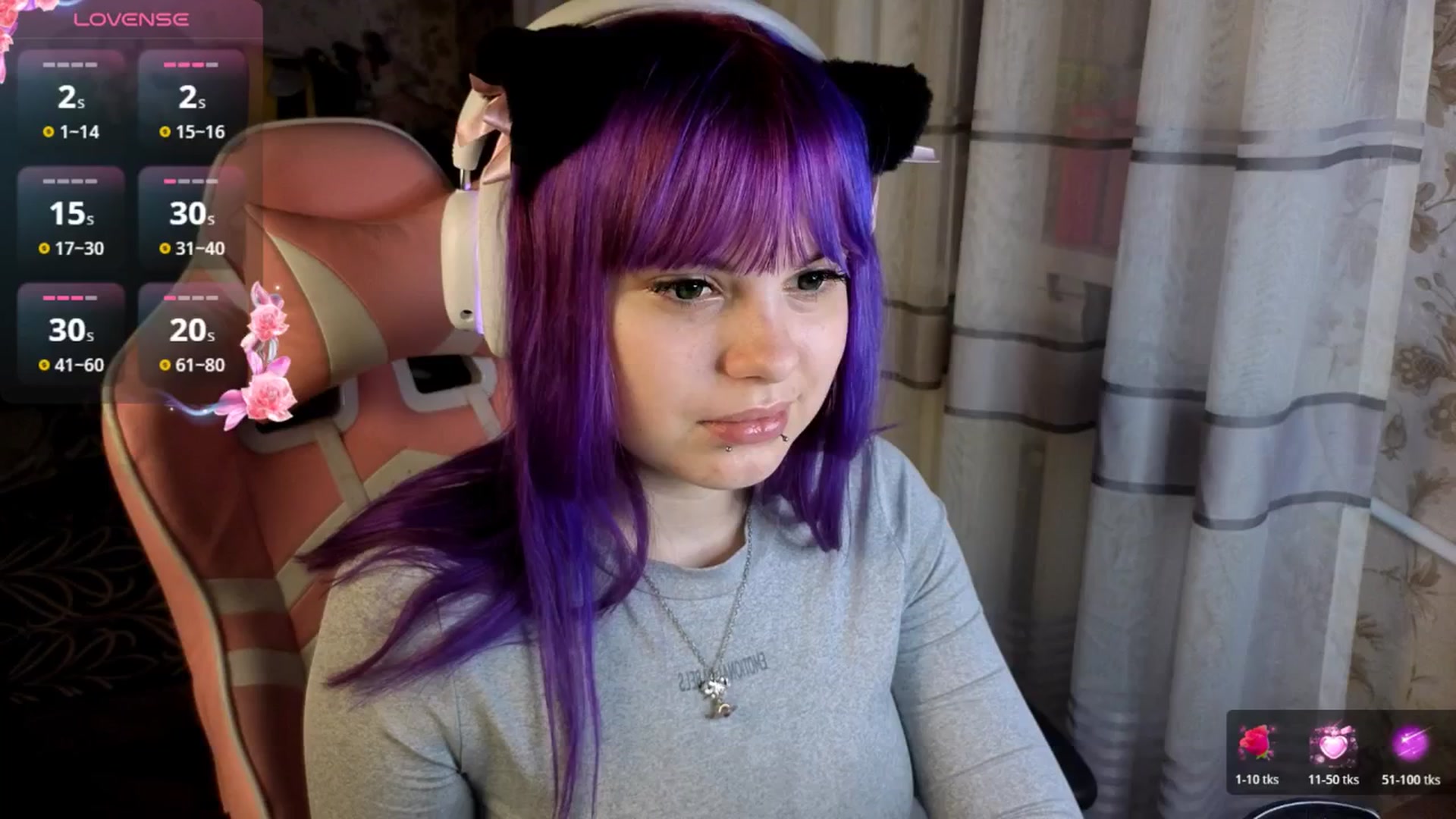 Gallery image thumbnail from LovelyKriss's myfreecams stream on, 04/09/2026, 01:17 image 7 of 20