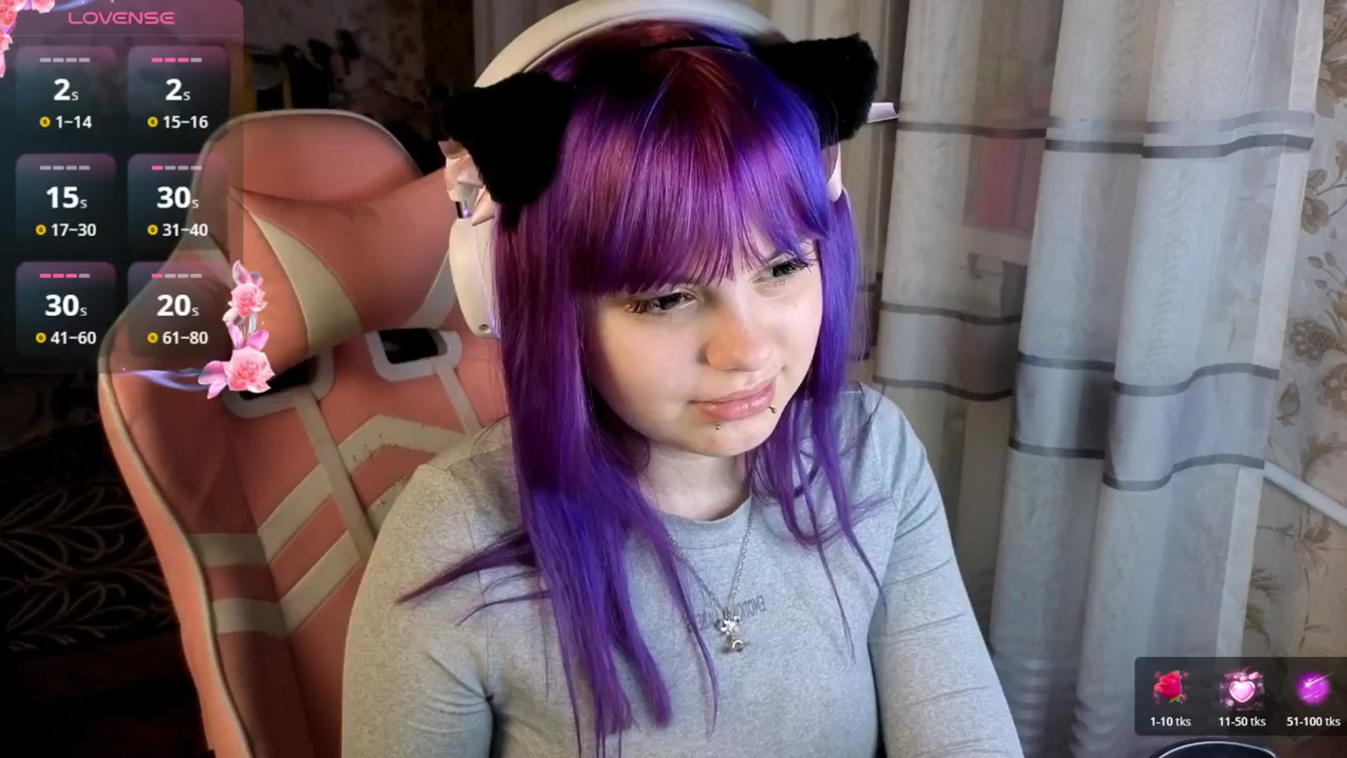 Gallery image thumbnail from LovelyKriss's myfreecams stream on, 04/09/2026, 01:17 image 14 of 20