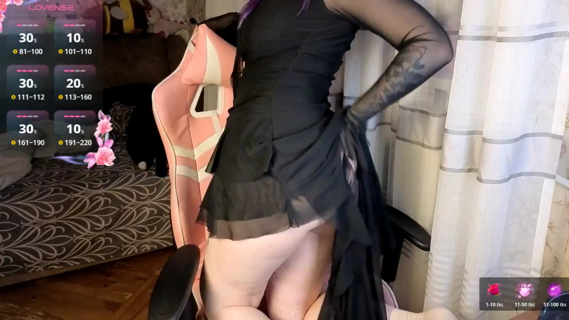 Gallery image thumbnail from LovelyKriss's myfreecams stream on, 04/14/2026, 24:13 image 5 of 20