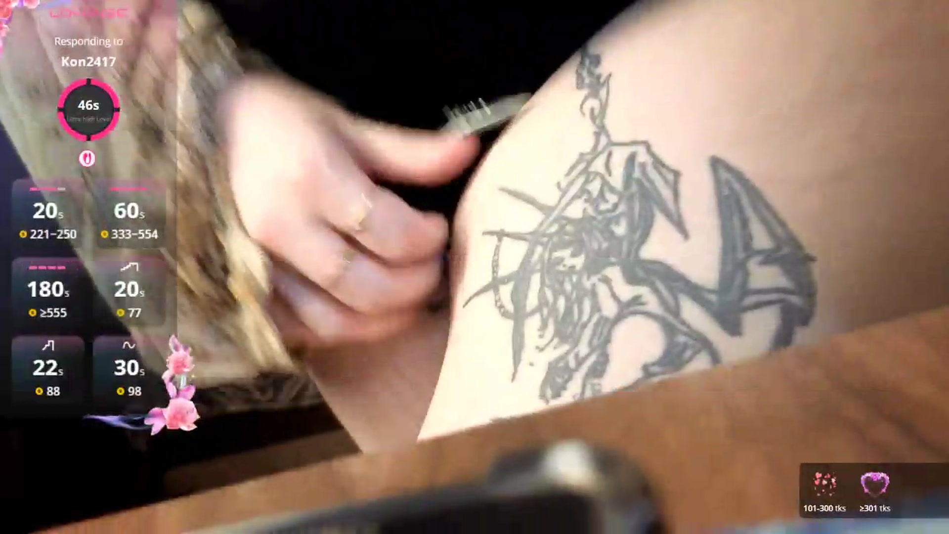 Gallery image thumbnail from LovelyKriss's myfreecams stream on, 05/18/2026, 03:09 image 2 of 20