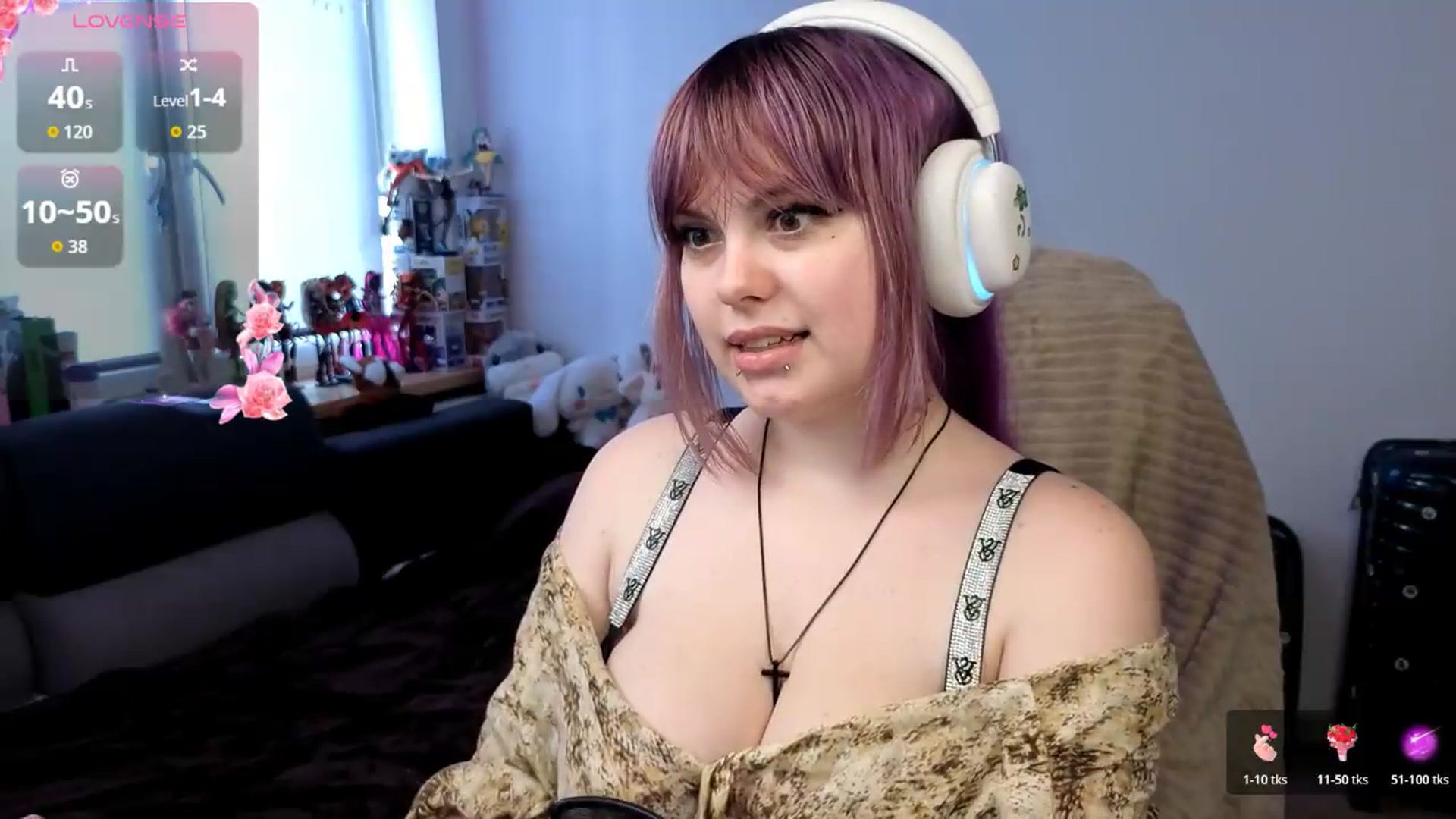 Gallery image thumbnail from LovelyKriss's myfreecams stream on, 08/23/2026, 11:02 image 9 of 20