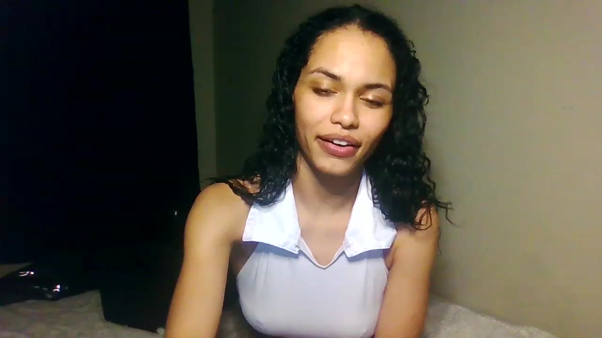 Gallery image thumbnail from LovelyLeah111's myfreecams stream on, 01/18/2023, 11:18 image 6 of 20