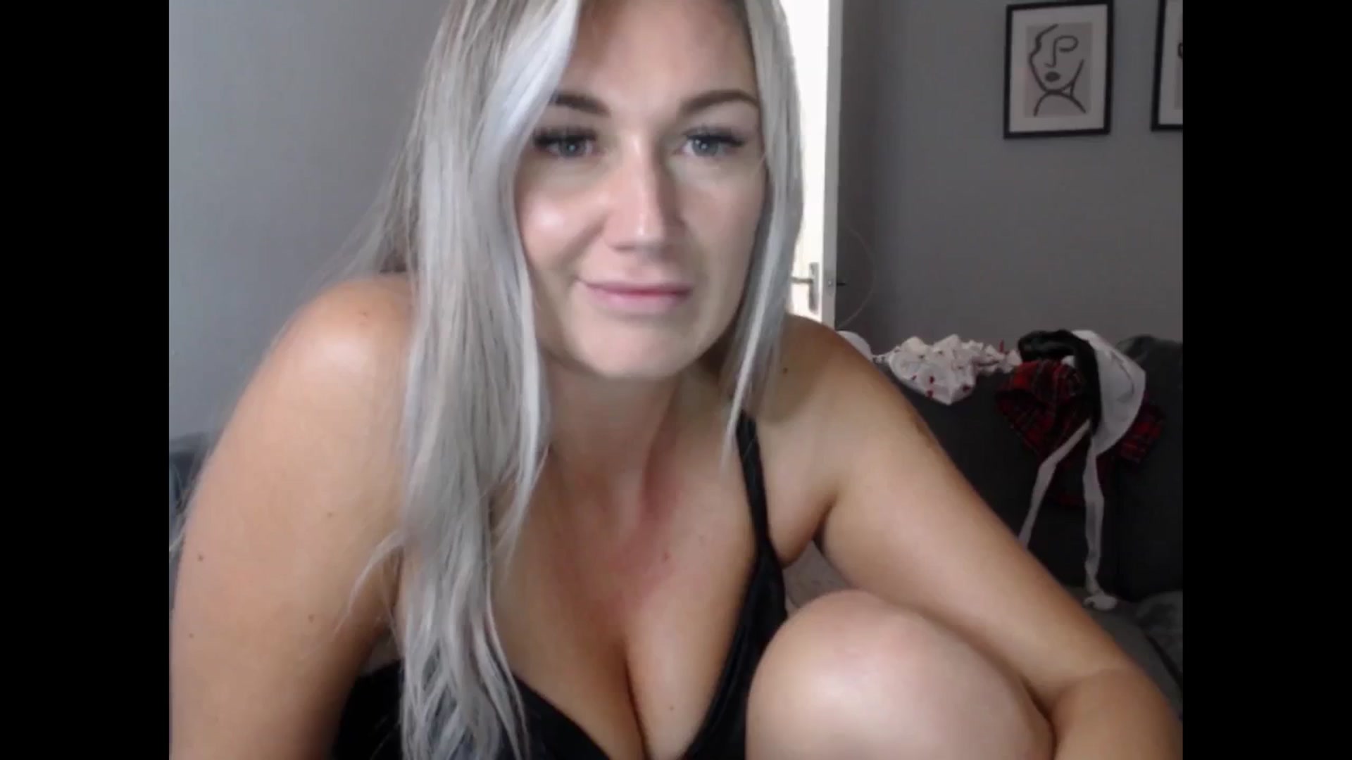 Gallery image thumbnail from LovelyLucy25's myfreecams stream on, 09/12/2024, 19:42 image 12 of 20