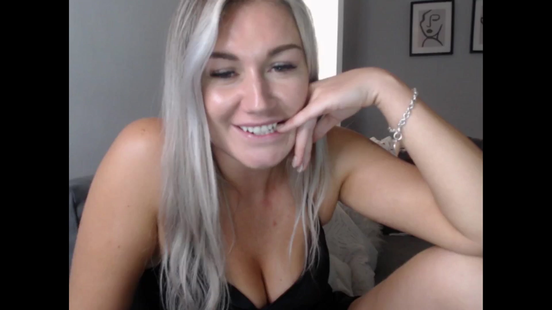 Gallery image thumbnail from LovelyLucy25's myfreecams stream on, 09/12/2024, 19:42 image 4 of 20