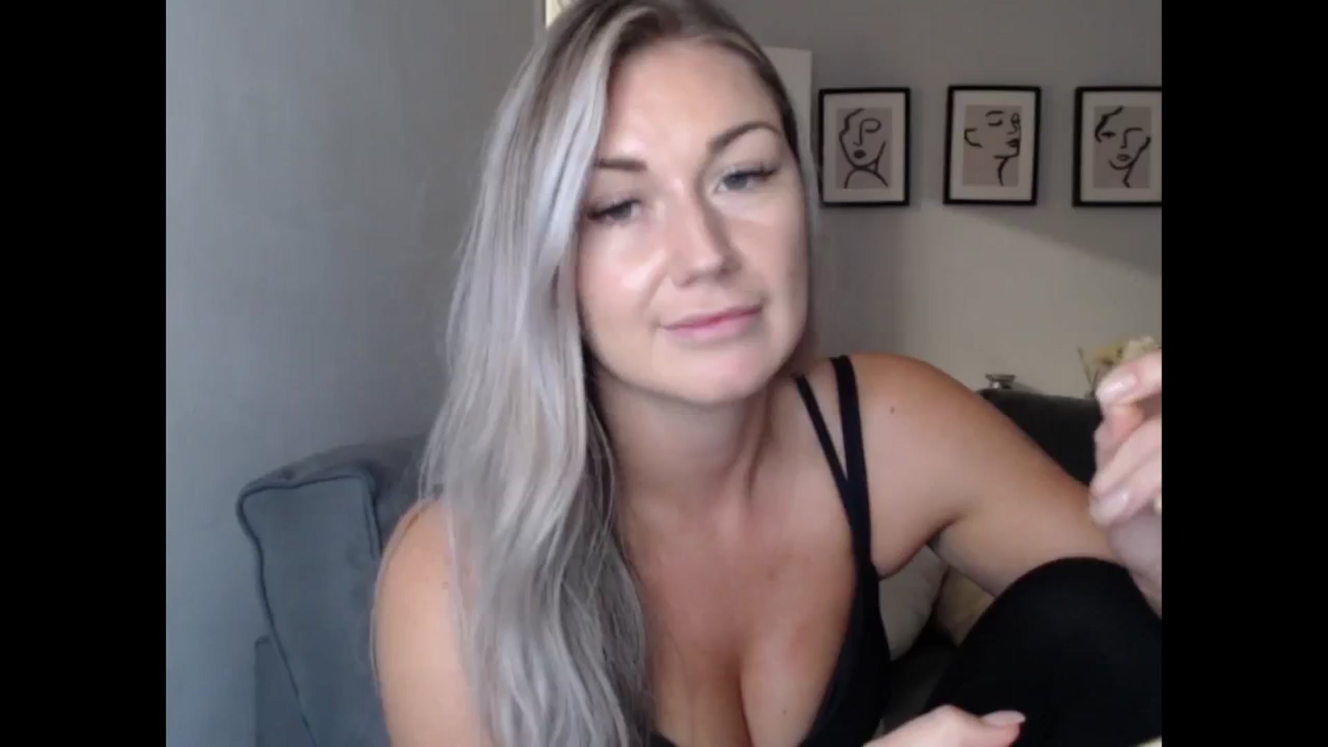 Gallery image thumbnail from LovelyLucy25's myfreecams stream on, 09/19/2024, 19:17 image 11 of 20