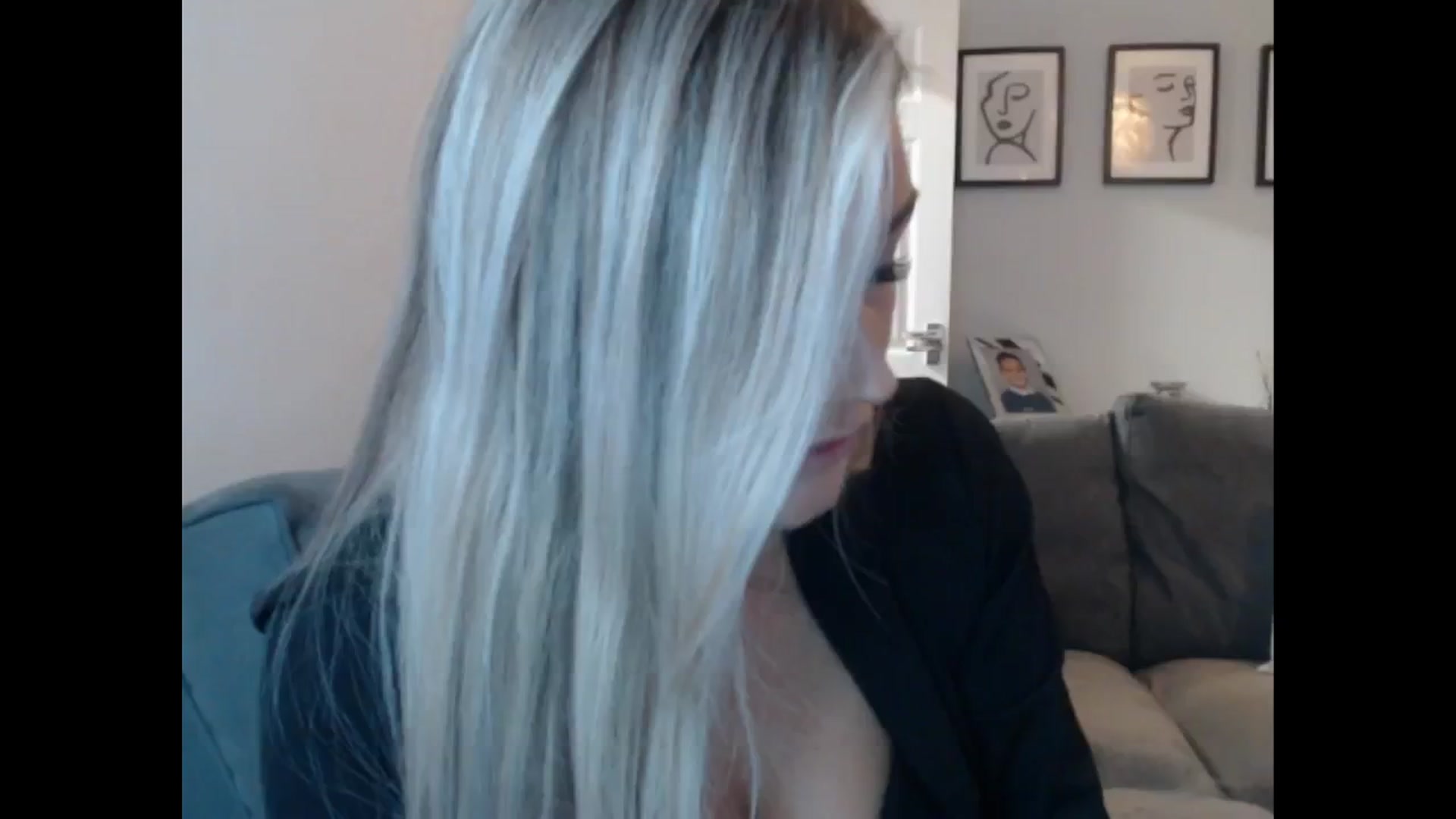 Gallery image thumbnail from LovelyLucy25's myfreecams stream on, 09/24/2024, 20:33 image 8 of 20