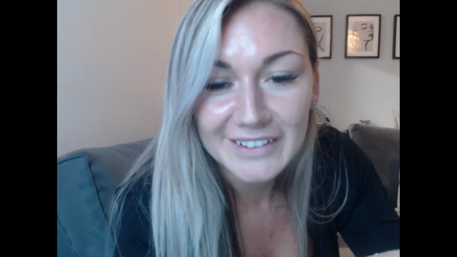 Gallery image thumbnail from LovelyLucy25's myfreecams stream on, 09/24/2024, 20:33 image 11 of 20