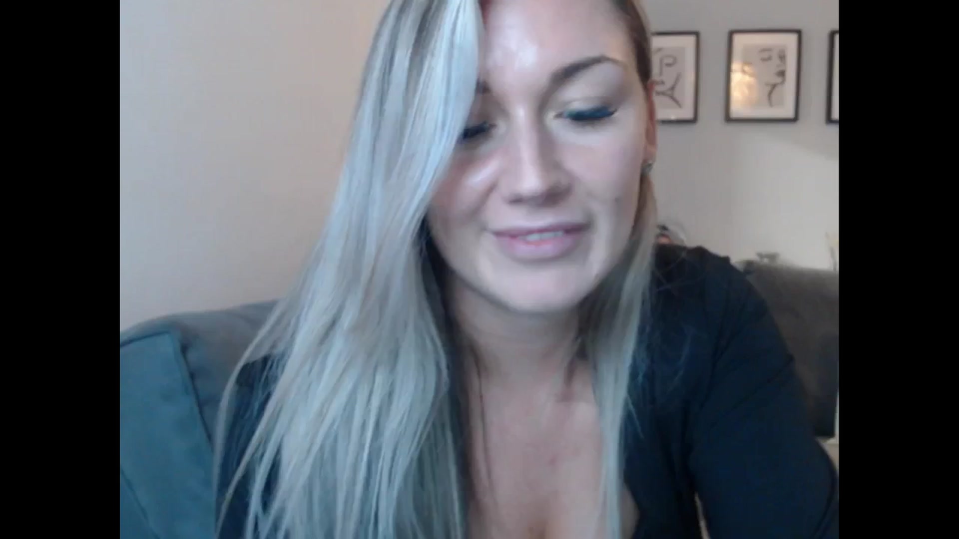 Gallery image thumbnail from LovelyLucy25's myfreecams stream on, 09/24/2024, 20:33 image 14 of 20