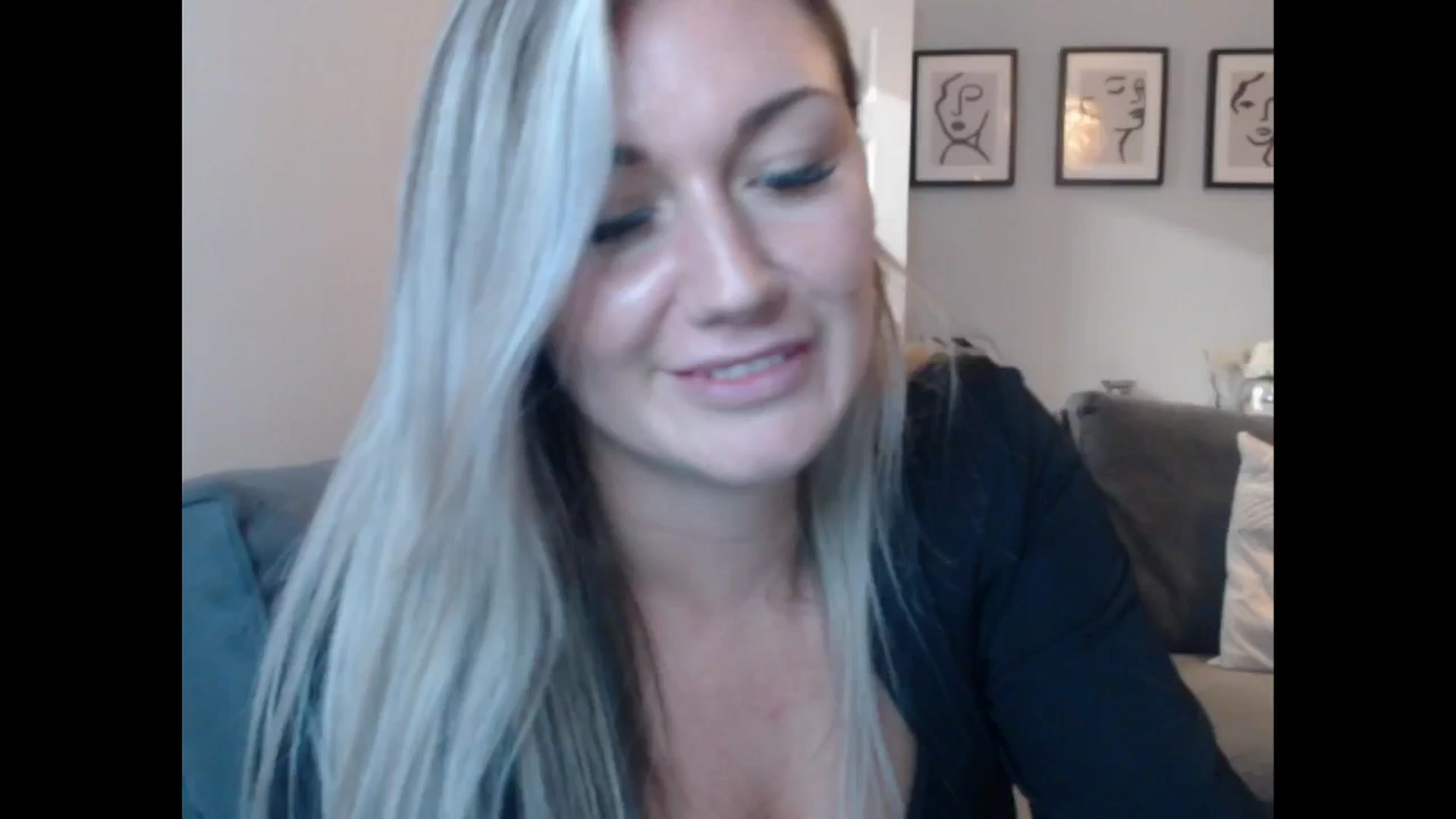 Gallery image thumbnail from LovelyLucy25's myfreecams stream on, 09/24/2024, 20:33 image 1 of 20