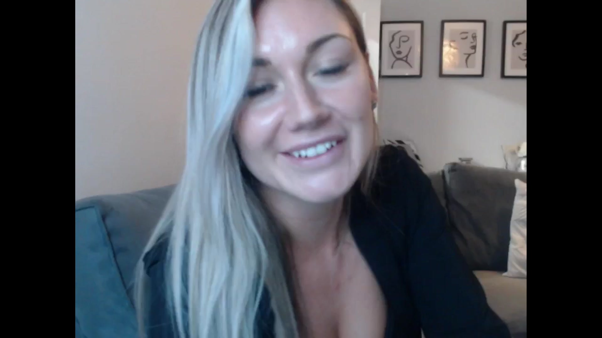 Gallery image thumbnail from LovelyLucy25's myfreecams stream on, 09/24/2024, 20:33 image 5 of 20