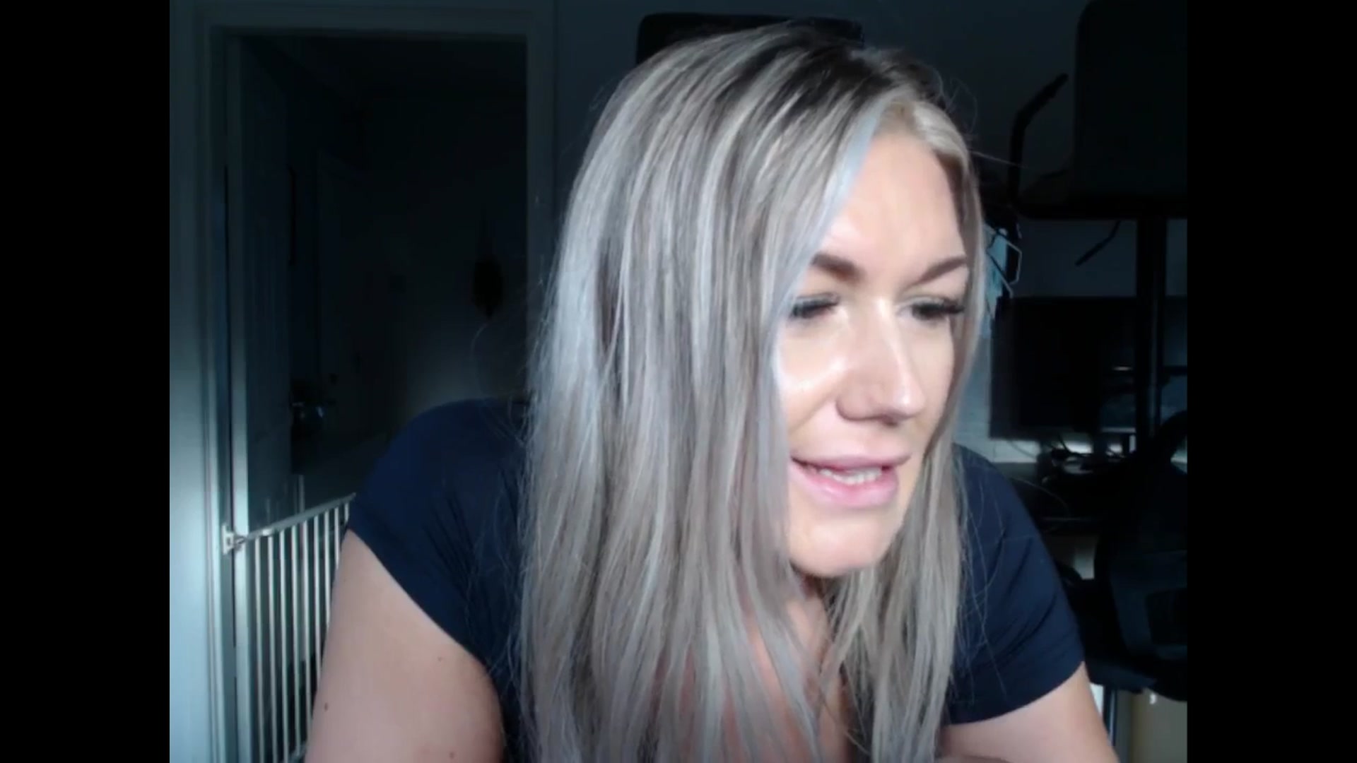 Gallery image thumbnail from LovelyLucy25's myfreecams stream on, 10/10/2024, 09:09 image 9 of 20