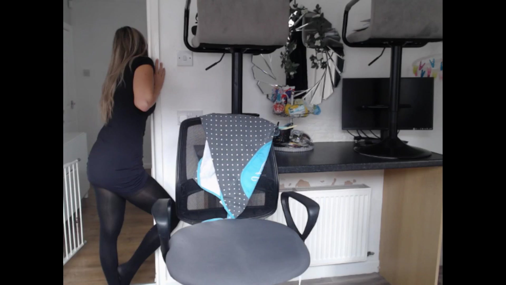 Gallery image thumbnail from LovelyLucy25's myfreecams stream on, 10/10/2024, 10:16 image 15 of 20
