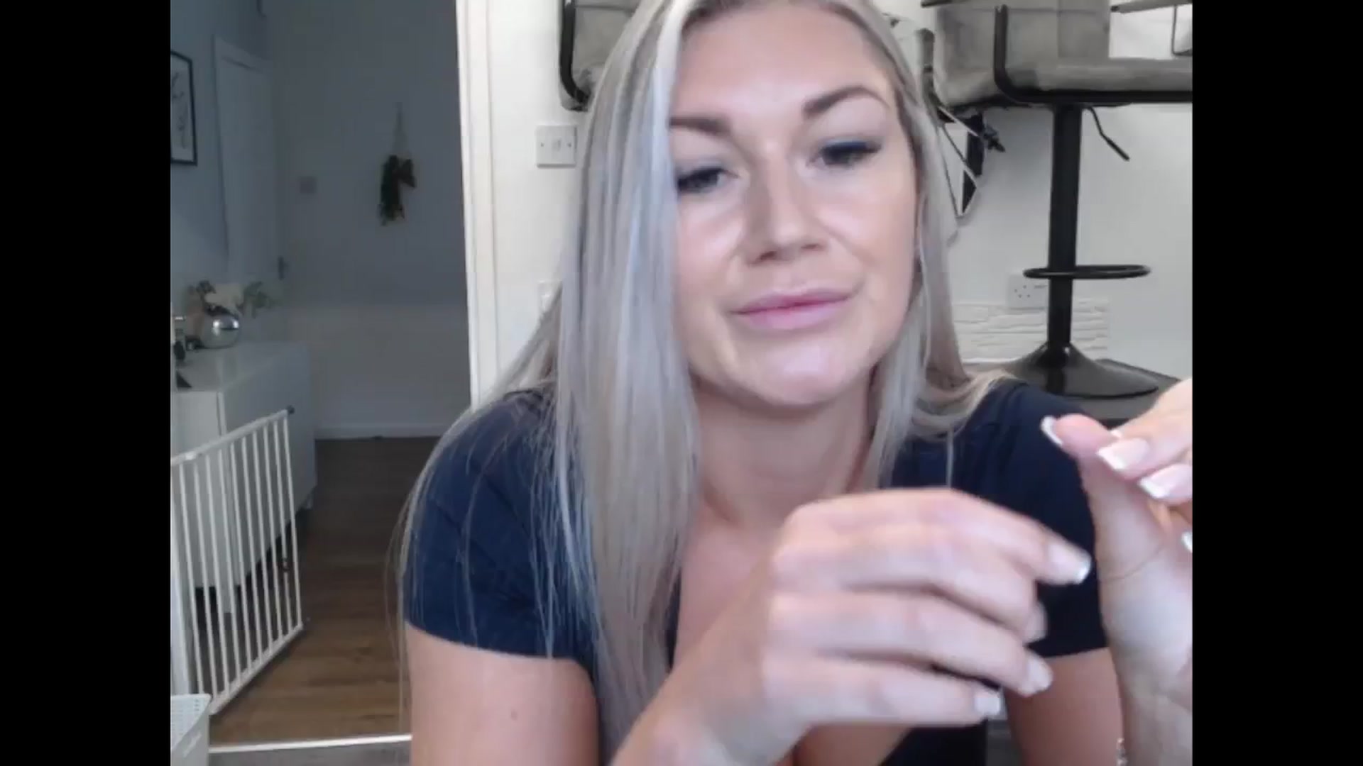 Gallery image thumbnail from LovelyLucy25's myfreecams stream on, 11/01/2024, 12:18 image 4 of 20
