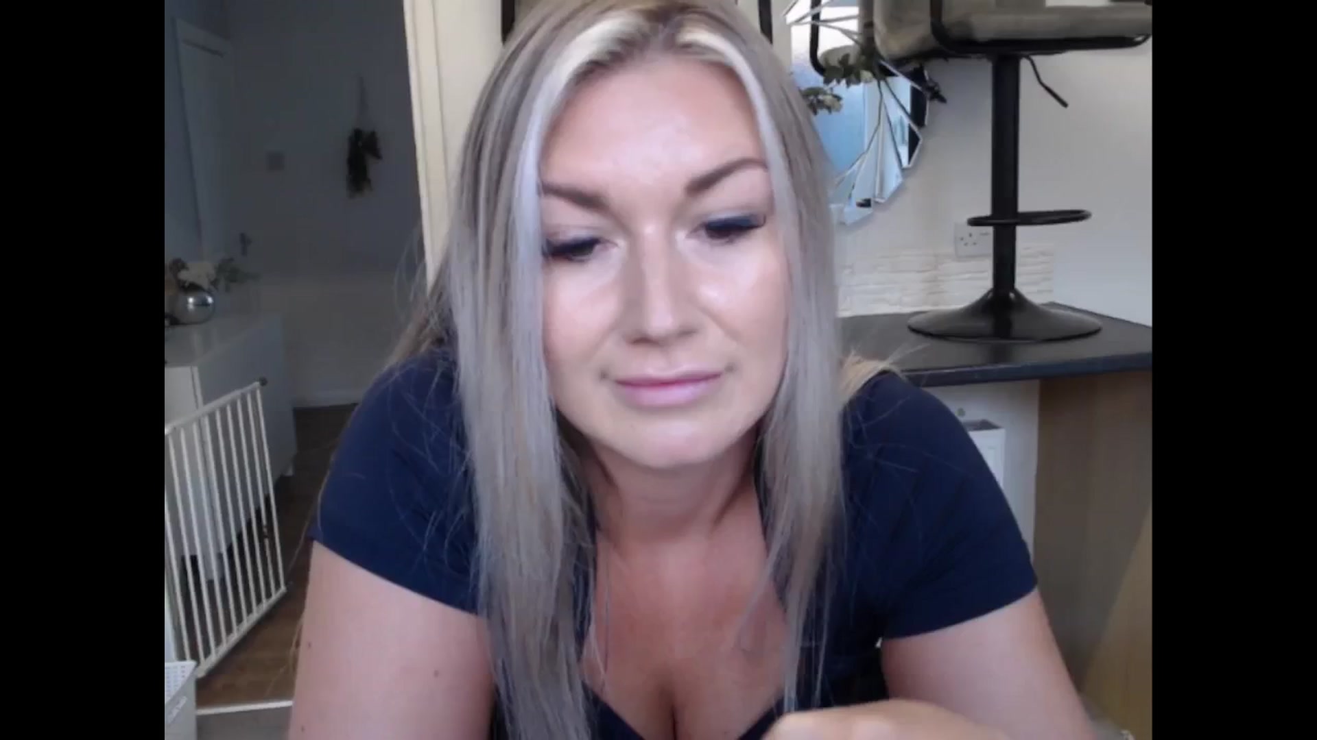 Gallery image thumbnail from LovelyLucy25's myfreecams stream on, 11/01/2024, 13:20 image 14 of 20