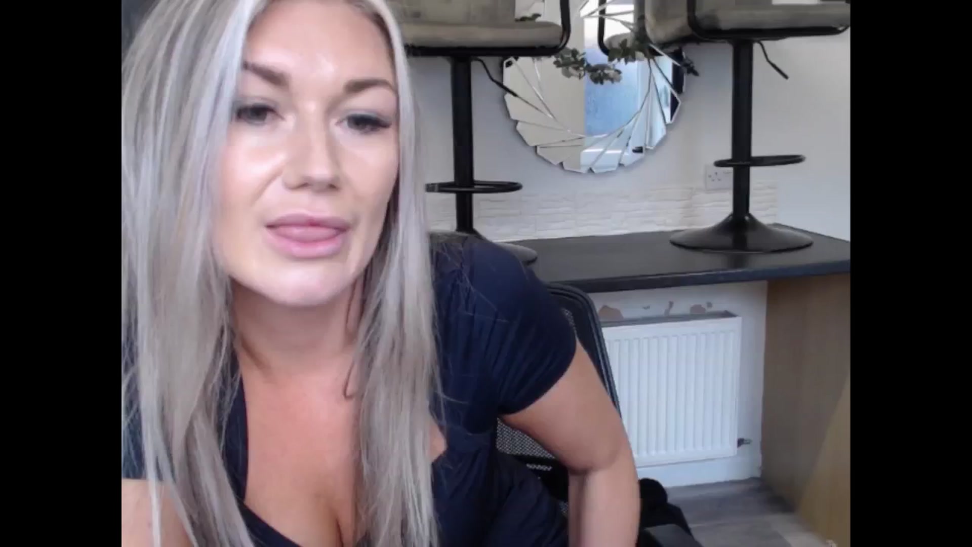 Gallery image thumbnail from LovelyLucy25's myfreecams stream on, 11/01/2024, 13:20 image 17 of 20