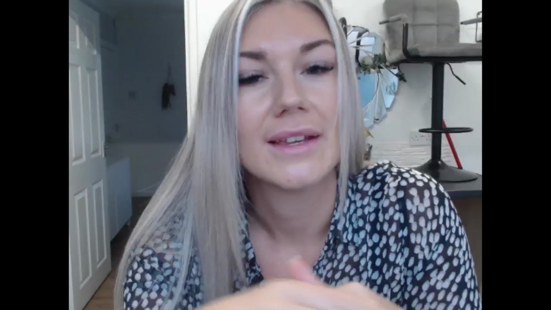 Gallery image thumbnail from LovelyLucy25's myfreecams stream on, 11/08/2024, 09:53 image 8 of 20
