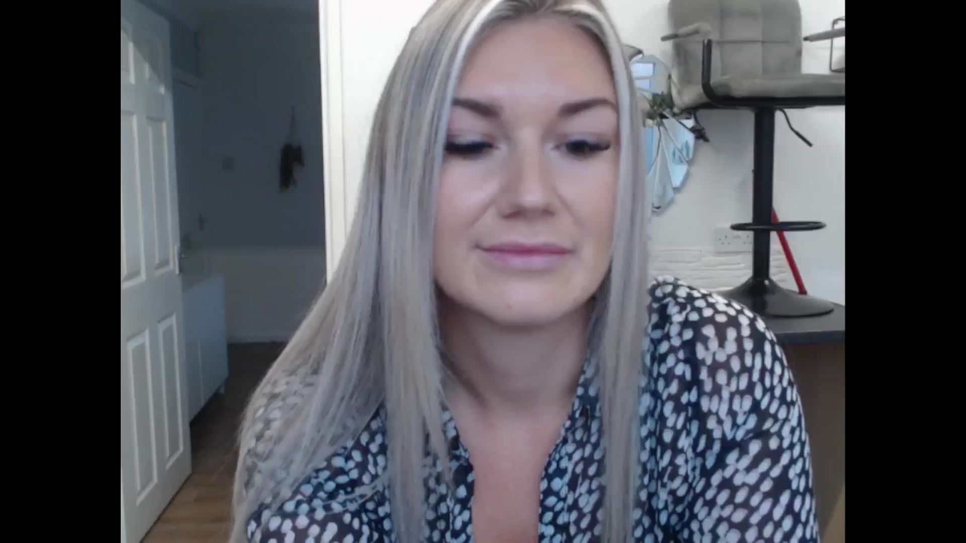 Gallery image thumbnail from LovelyLucy25's myfreecams stream on, 11/08/2024, 09:53 image 6 of 20