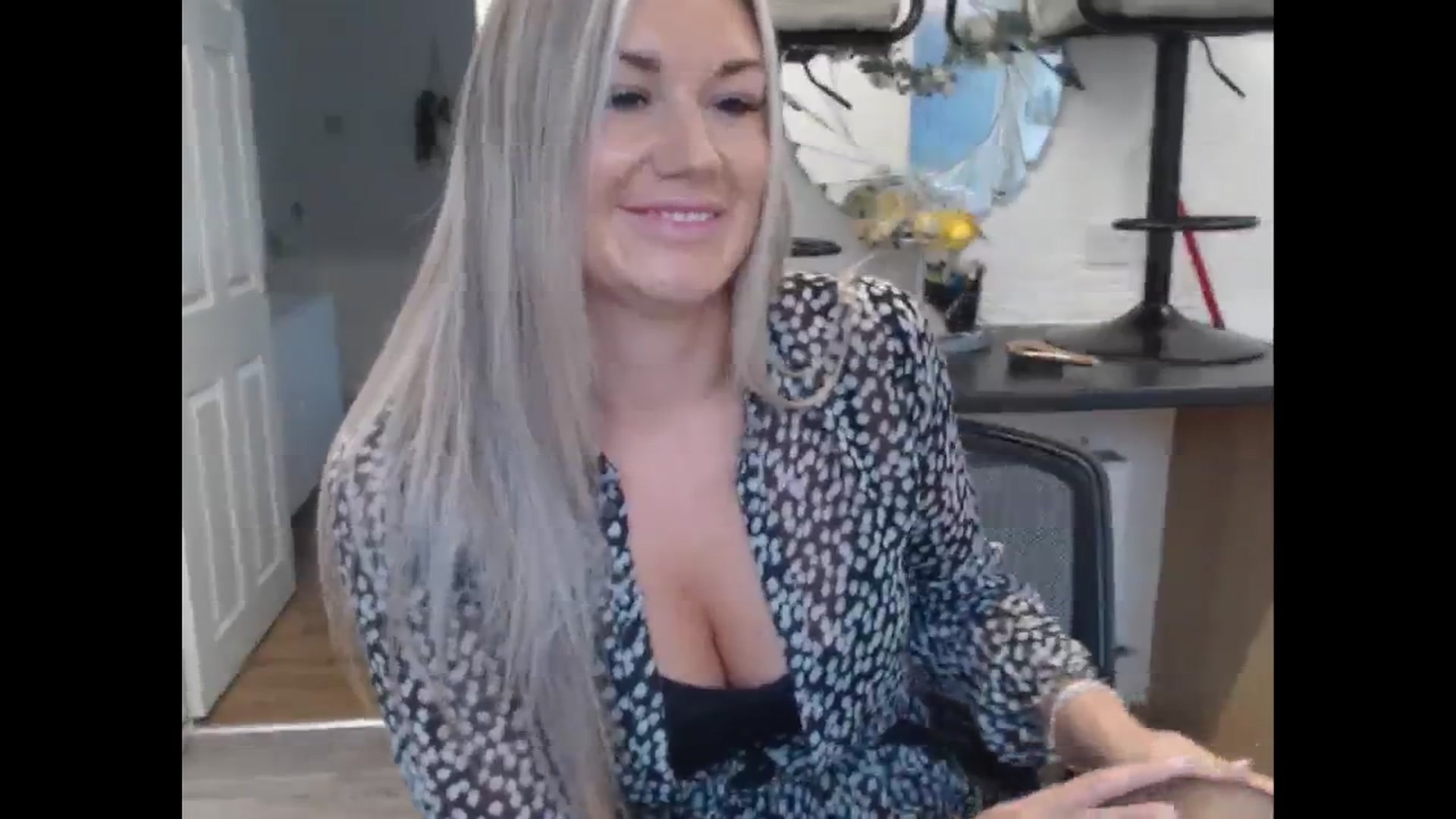 Gallery image thumbnail from LovelyLucy25's myfreecams stream on, 11/08/2024, 09:53 image 14 of 20