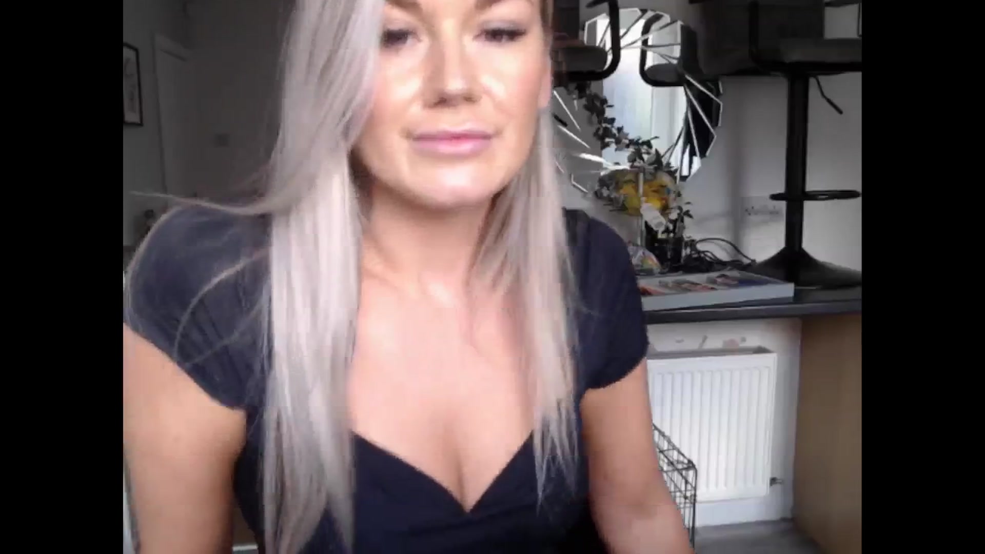 Gallery image thumbnail from LovelyLucy25's myfreecams stream on, 11/14/2024, 11:03 image 7 of 20