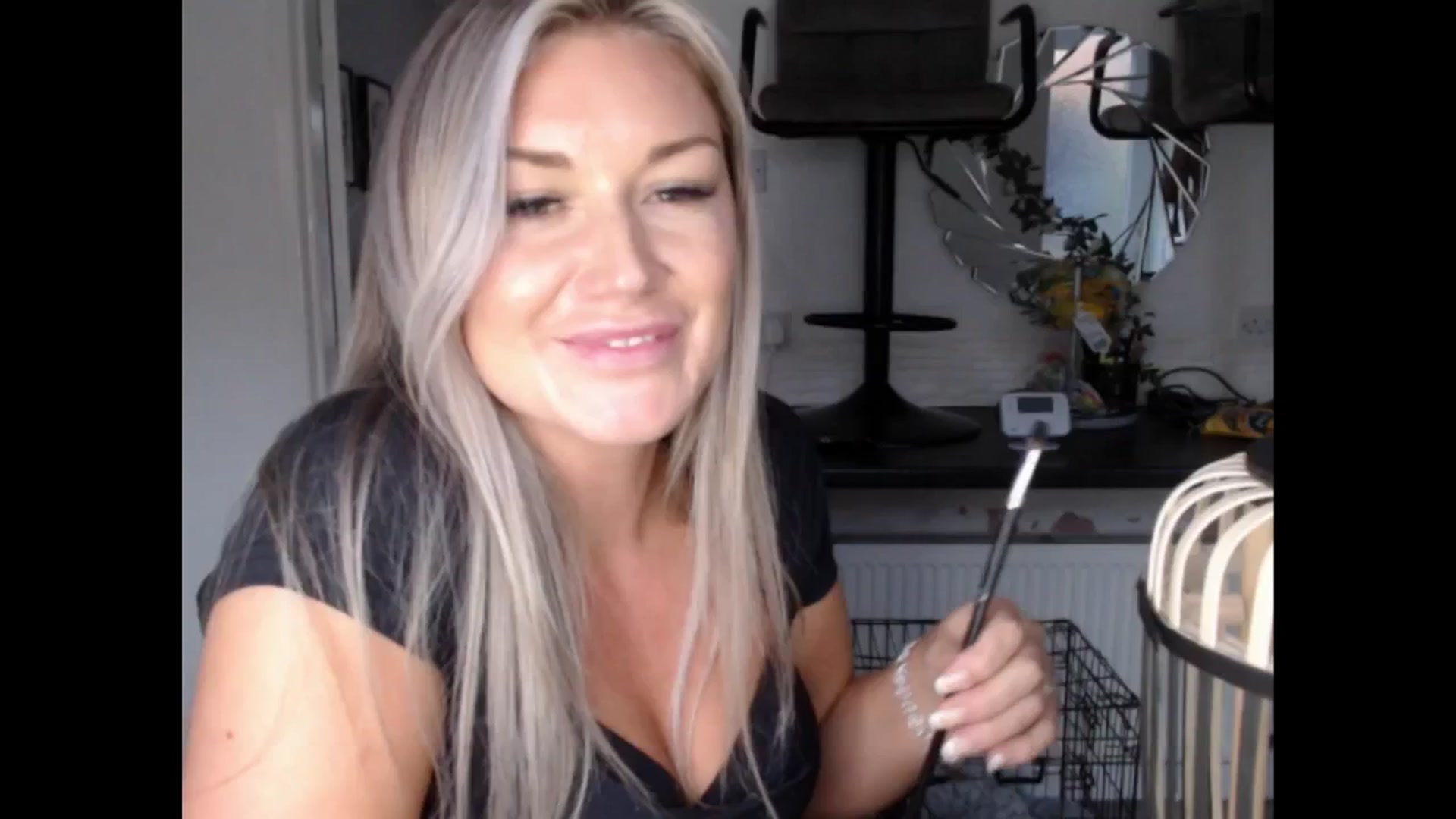 Gallery image thumbnail from LovelyLucy25's myfreecams stream on, 11/14/2024, 16:27 image 3 of 20