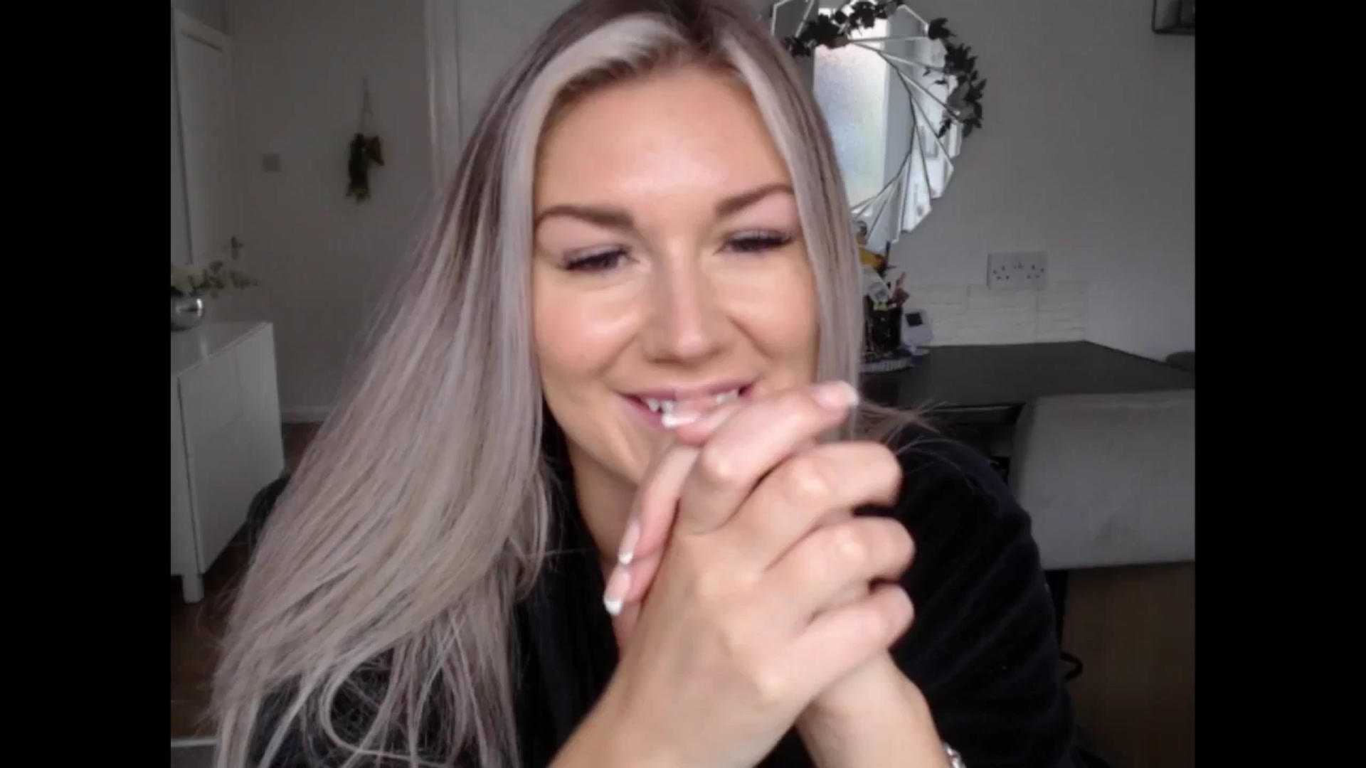Gallery image thumbnail from LovelyLucy25's myfreecams stream on, 11/16/2024, 10:55 image 5 of 20
