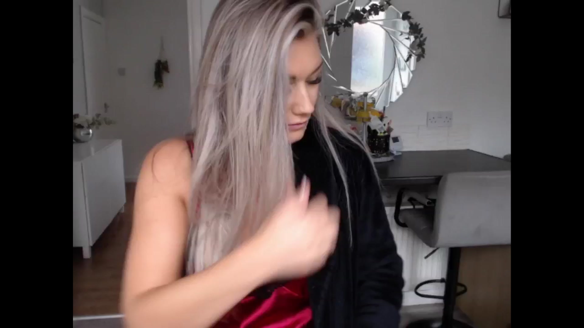 Gallery image thumbnail from LovelyLucy25's myfreecams stream on, 11/16/2024, 10:55 image 13 of 20