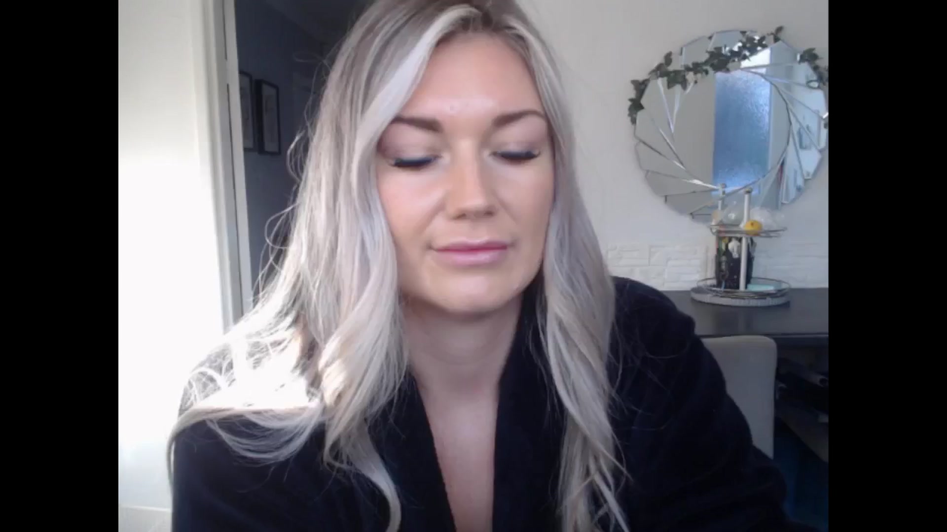 Gallery image thumbnail from LovelyLucy25's myfreecams stream on, 11/21/2024, 10:08 image 20 of 20