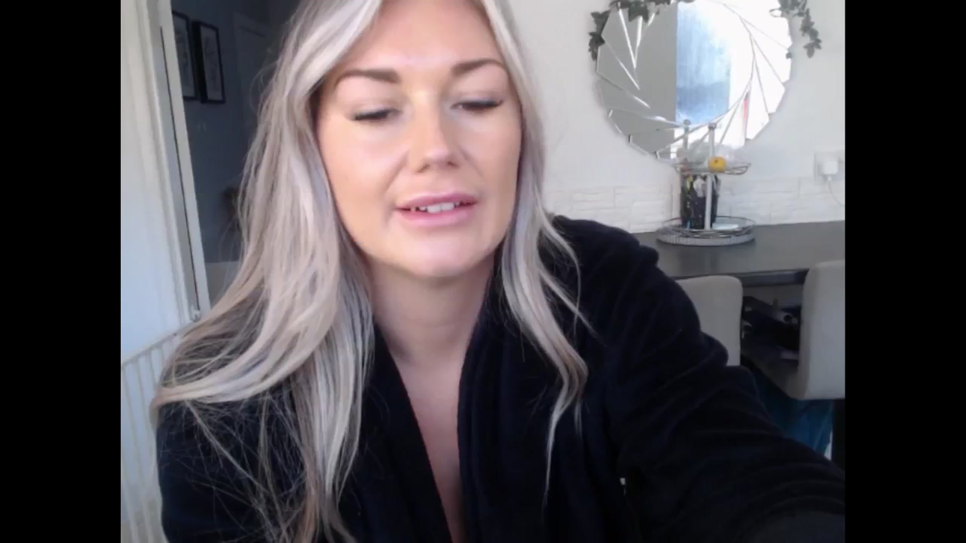 Gallery image thumbnail from LovelyLucy25's myfreecams stream on, 11/21/2024, 11:58 image 6 of 20