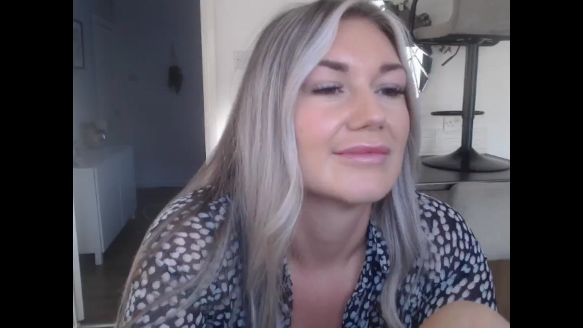 Gallery image thumbnail from LovelyLucy25's myfreecams stream on, 11/22/2024, 10:33 image 13 of 20