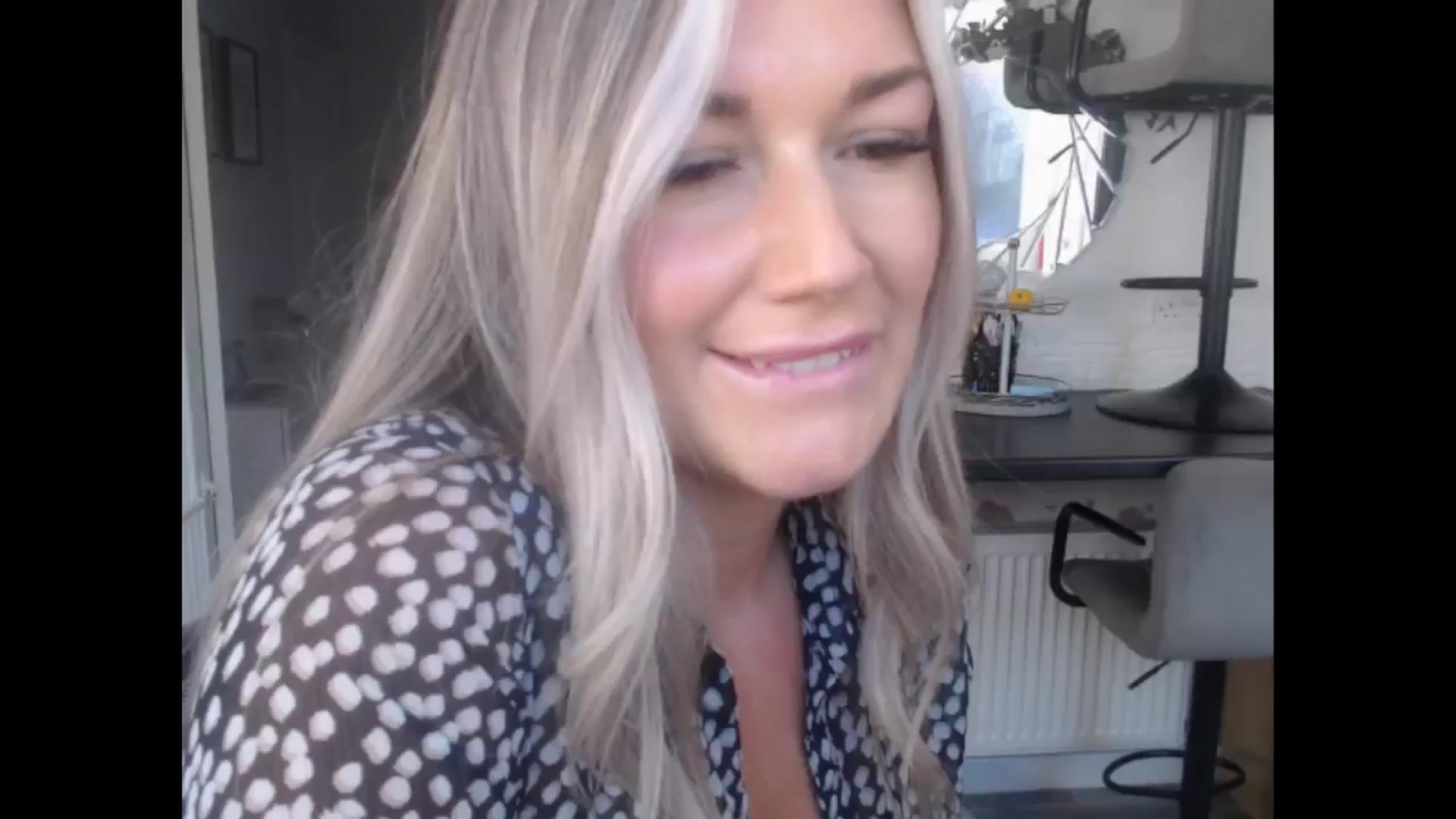 Gallery image thumbnail from LovelyLucy25's myfreecams stream on, 11/22/2024, 12:03 image 8 of 20