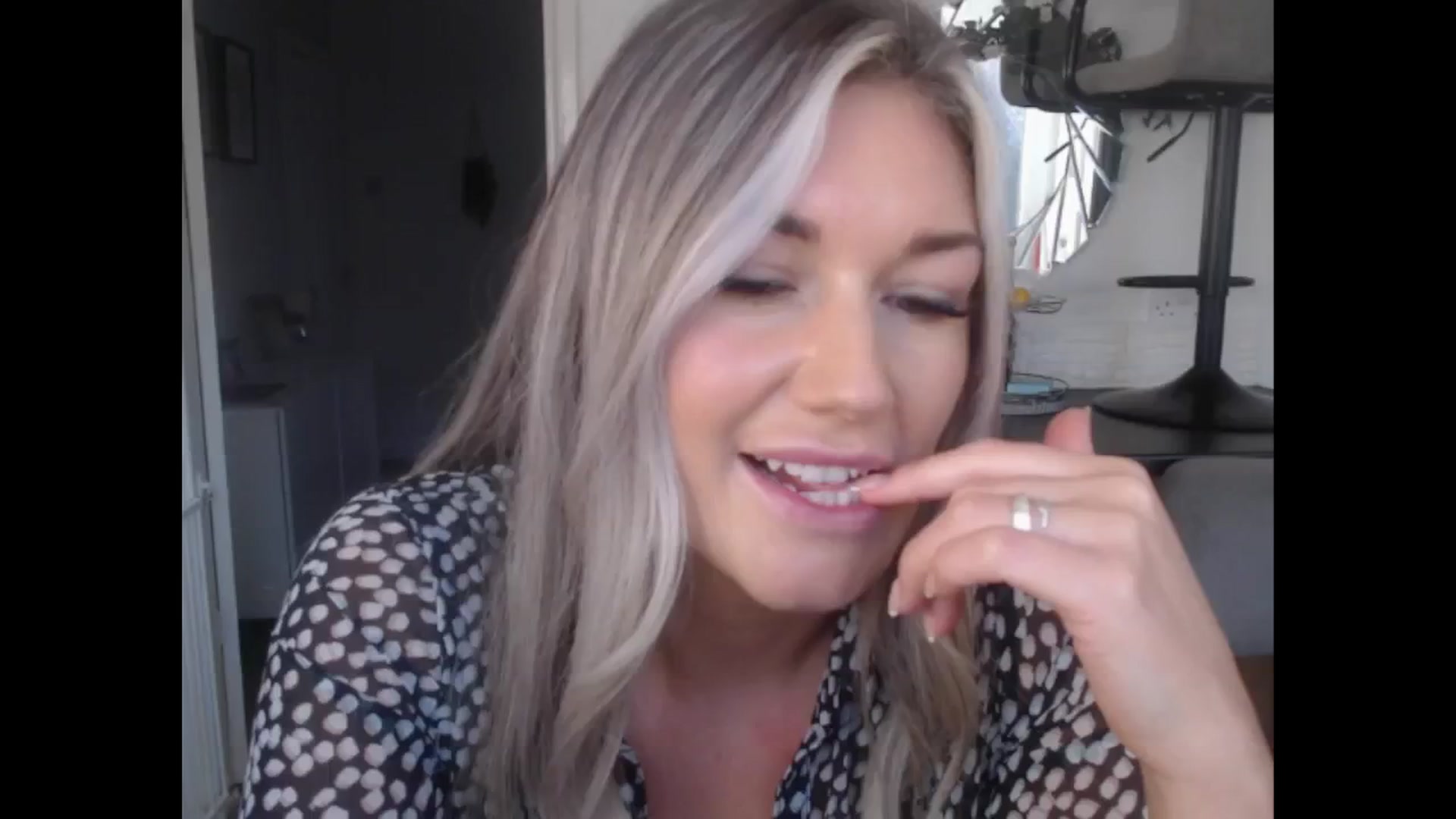 Gallery image thumbnail from LovelyLucy25's myfreecams stream on, 11/22/2024, 12:03 image 12 of 20