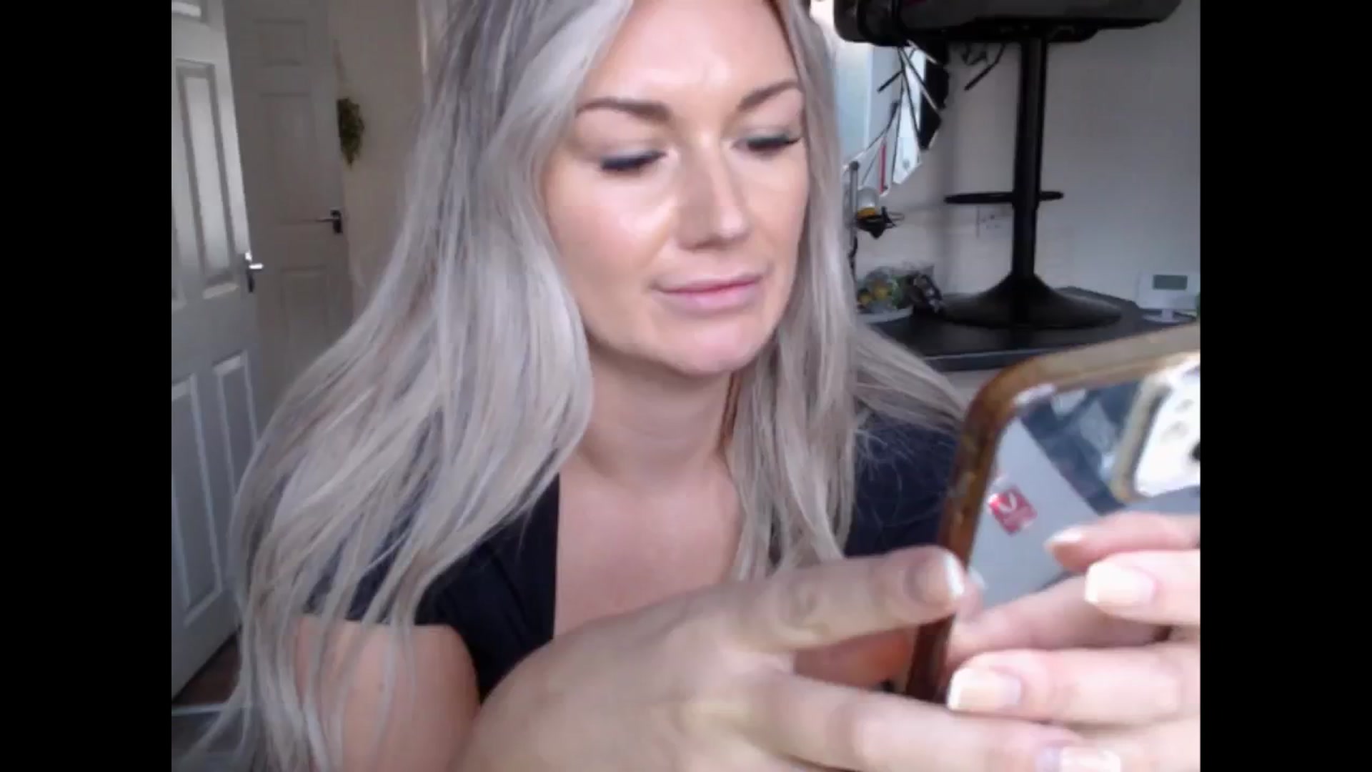 Gallery image thumbnail from LovelyLucy25's myfreecams stream on, 11/28/2024, 15:45 image 12 of 20