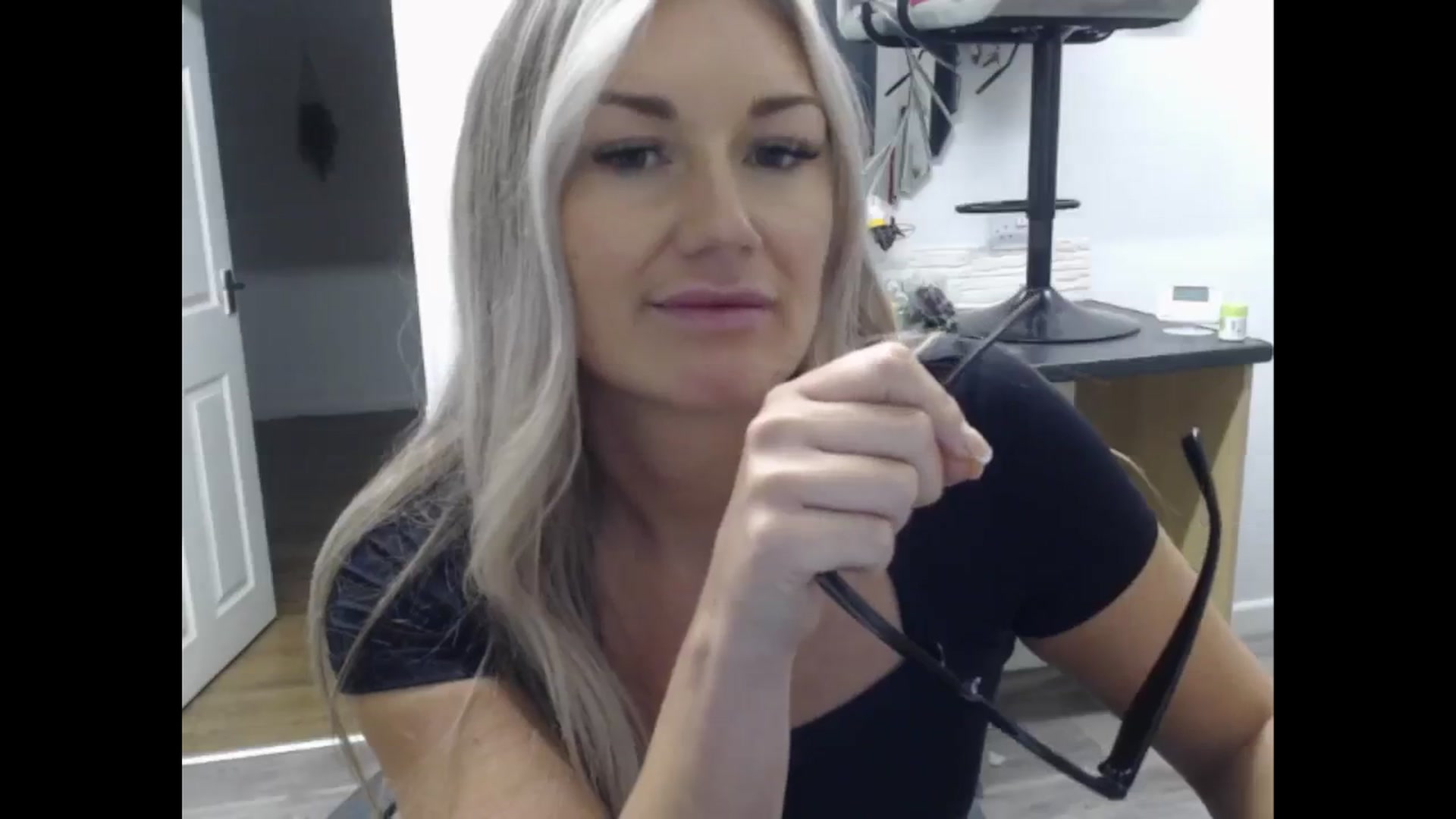 Gallery image thumbnail from LovelyLucy25's myfreecams stream on, 11/28/2024, 17:10 image 7 of 20