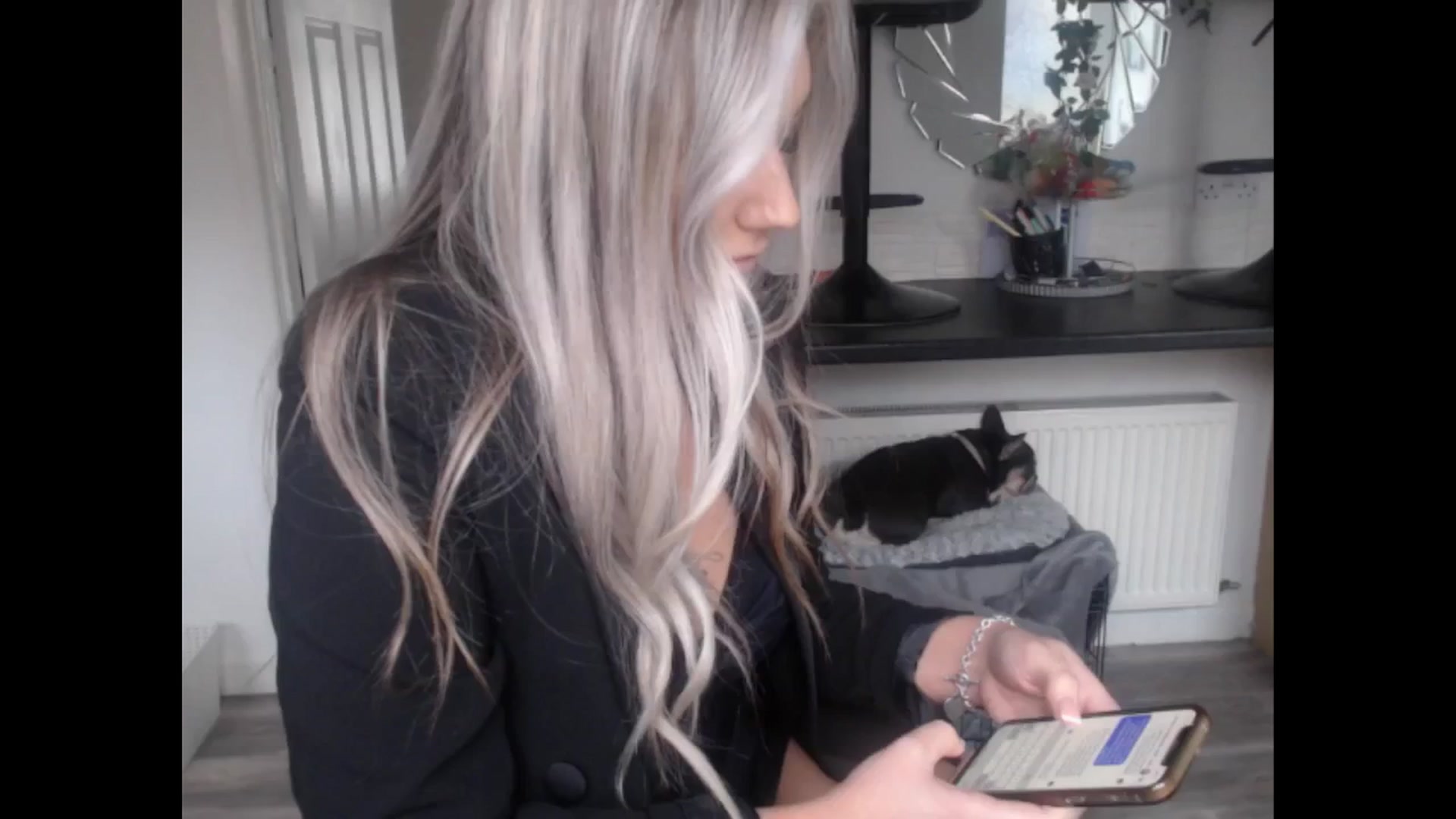 Gallery image thumbnail from LovelyLucy25's myfreecams stream on, 12/20/2024, 11:53 image 16 of 20
