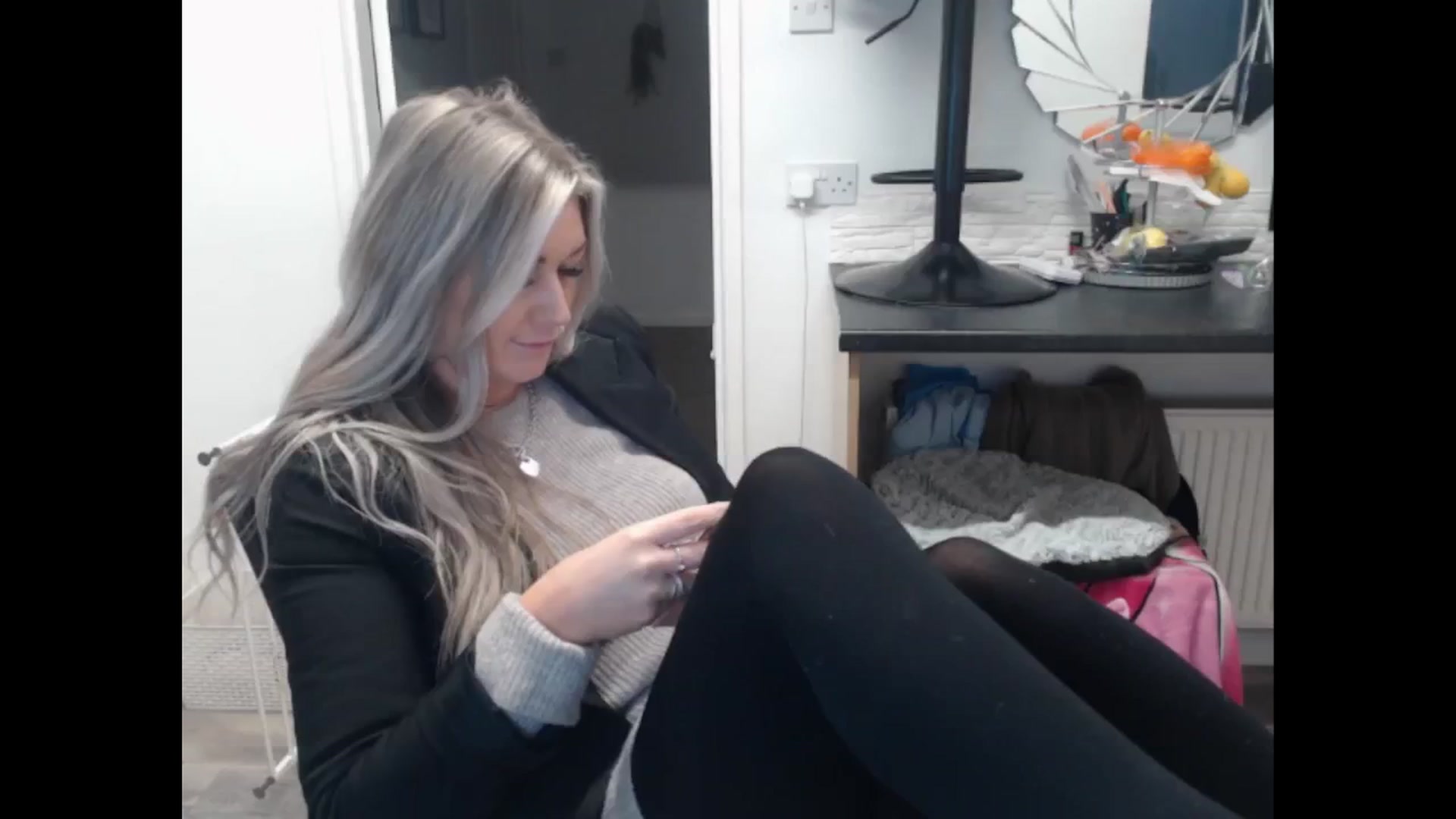 Gallery image thumbnail from LovelyLucy25's myfreecams stream on, 01/09/2025, 16:34 image 1 of 20