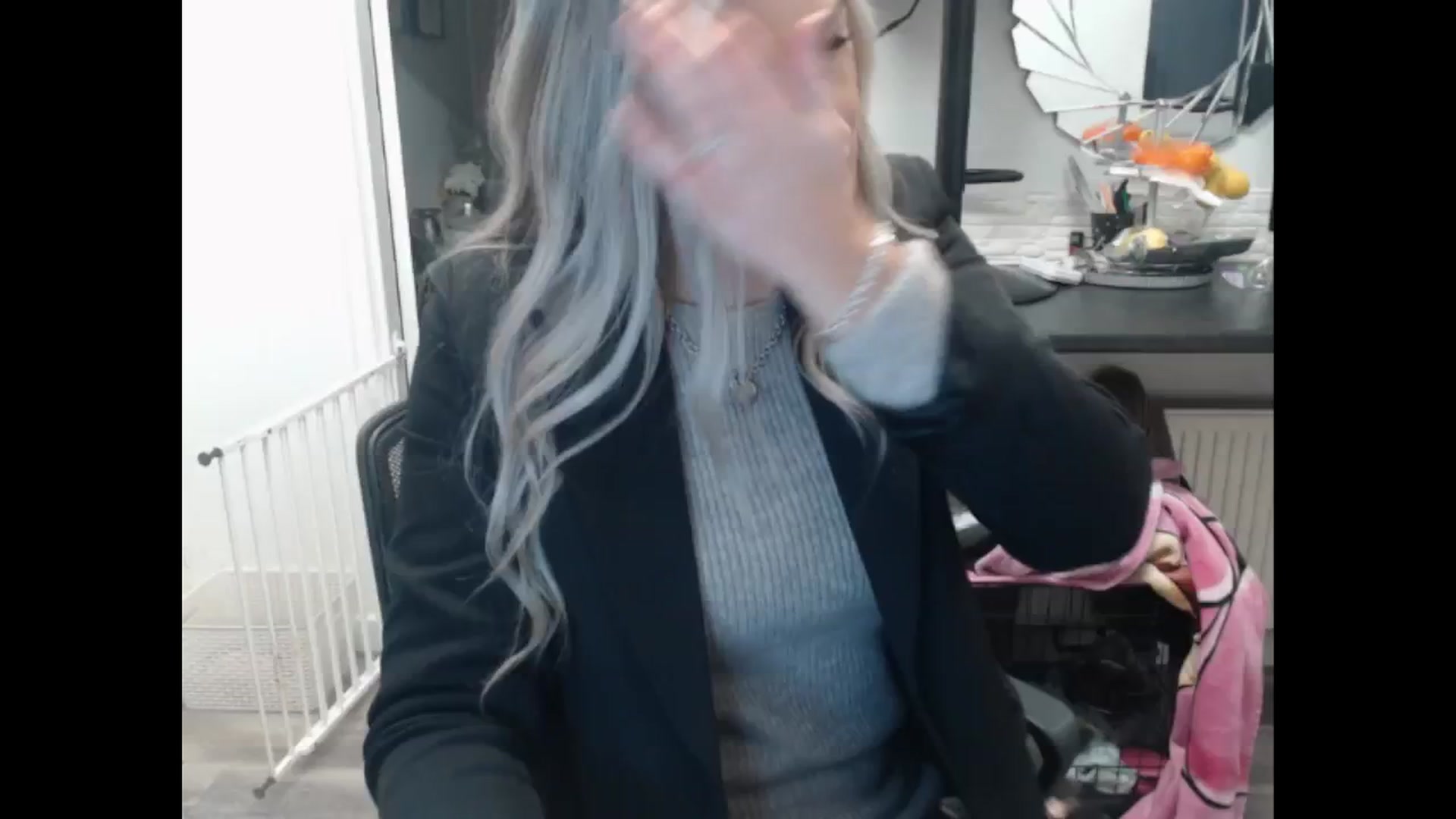 Gallery image thumbnail from LovelyLucy25's myfreecams stream on, 01/09/2025, 16:34 image 16 of 20