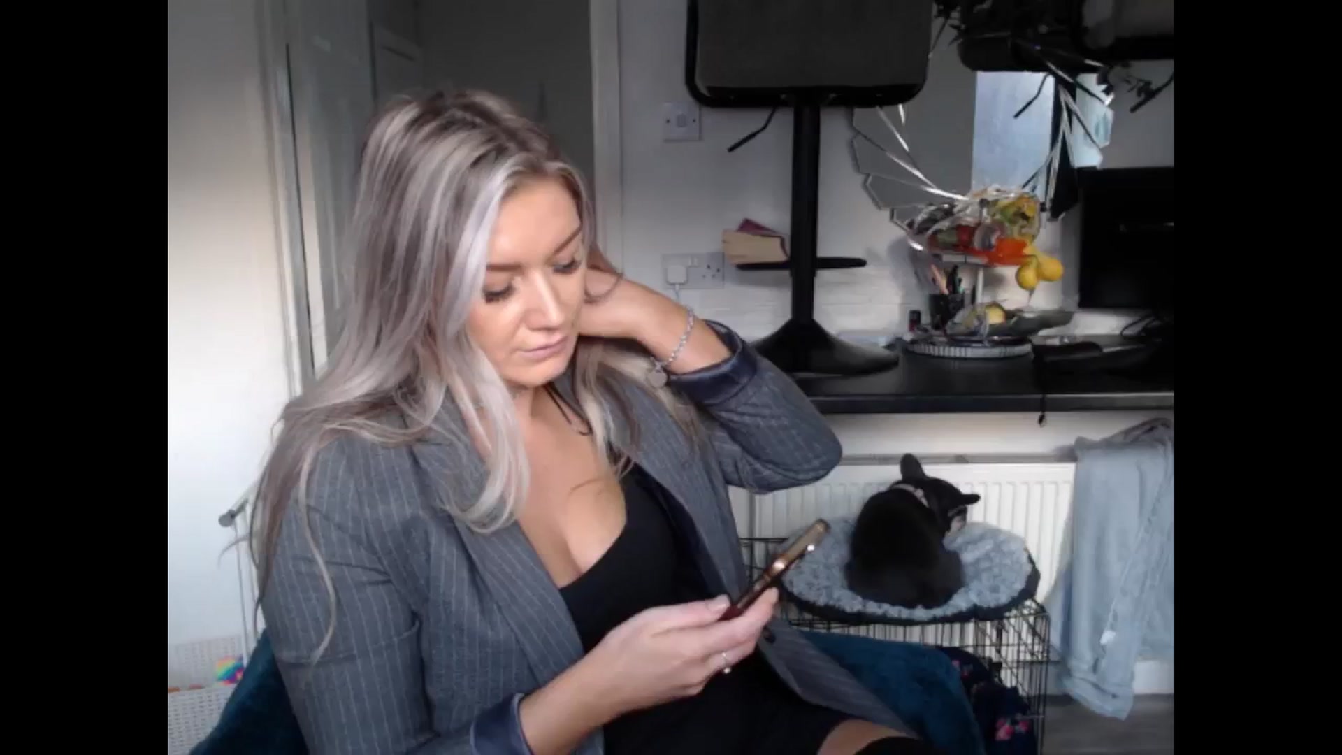 Gallery image thumbnail from LovelyLucy25's myfreecams stream on, 01/10/2025, 10:09 image 1 of 20